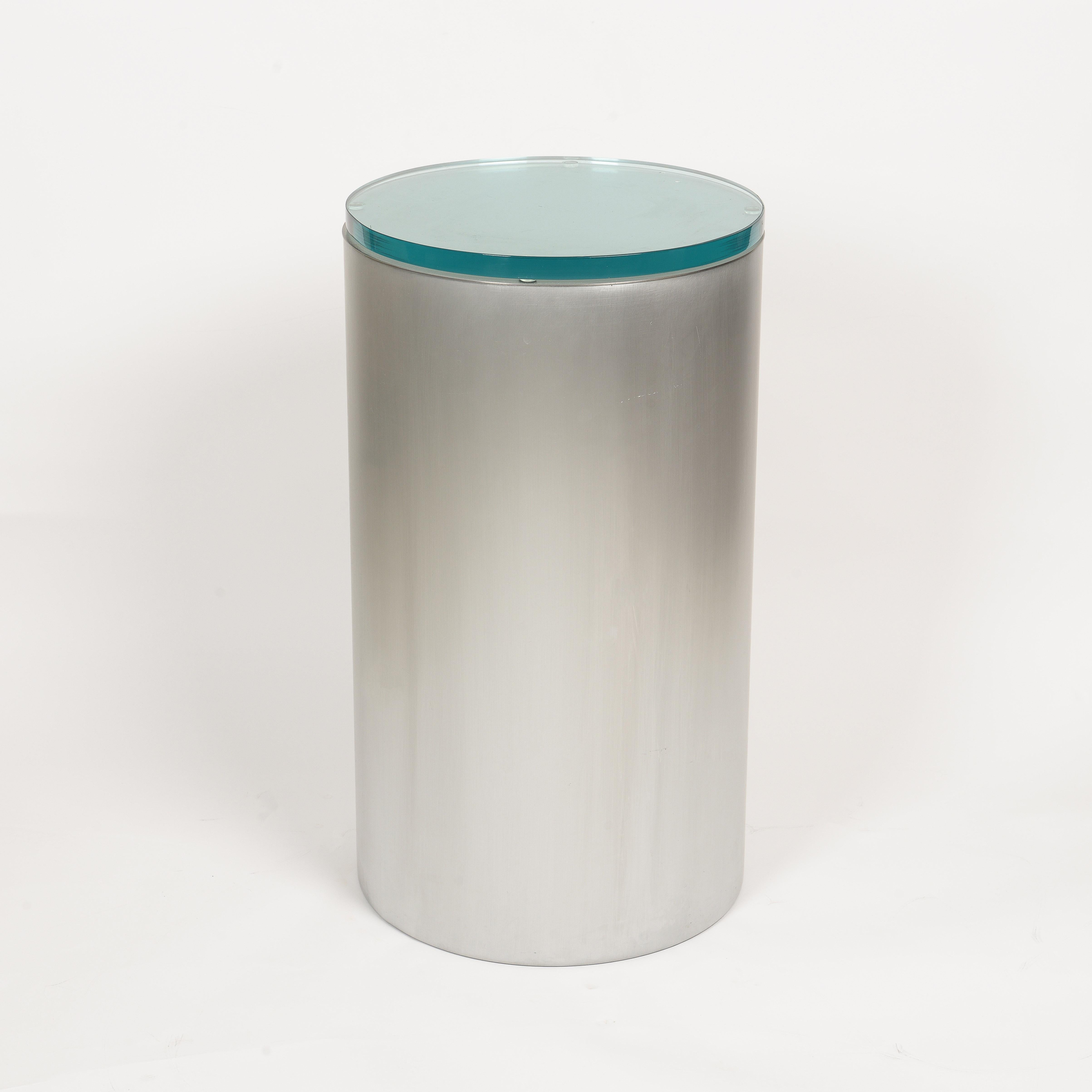 Modern Pair of cylindrical brushed chrome metal and glass end tables For Sale