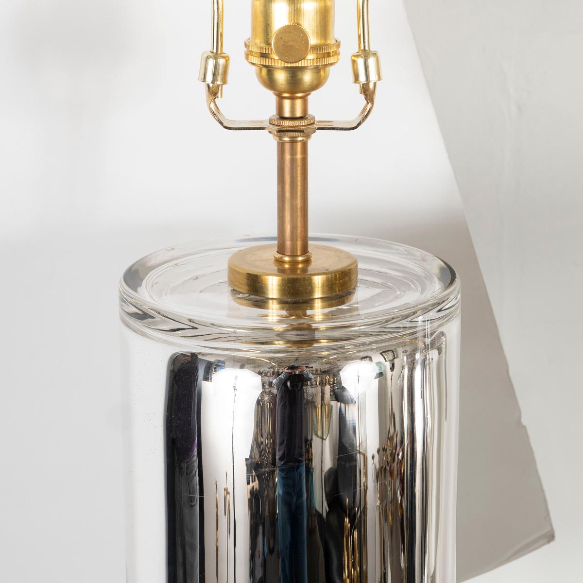 Paire de lampes de bureau cylindriques en verre mercuré en vente 1