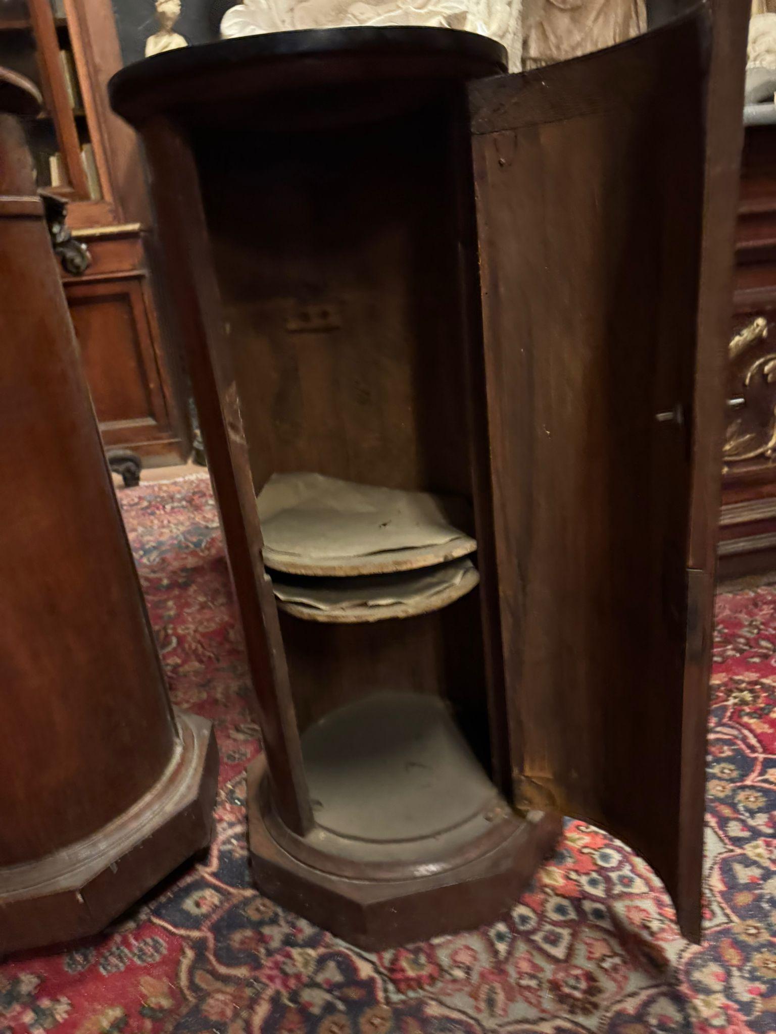 Hand-Carved Pair of cylindrical walnut bedside tables, Italy For Sale