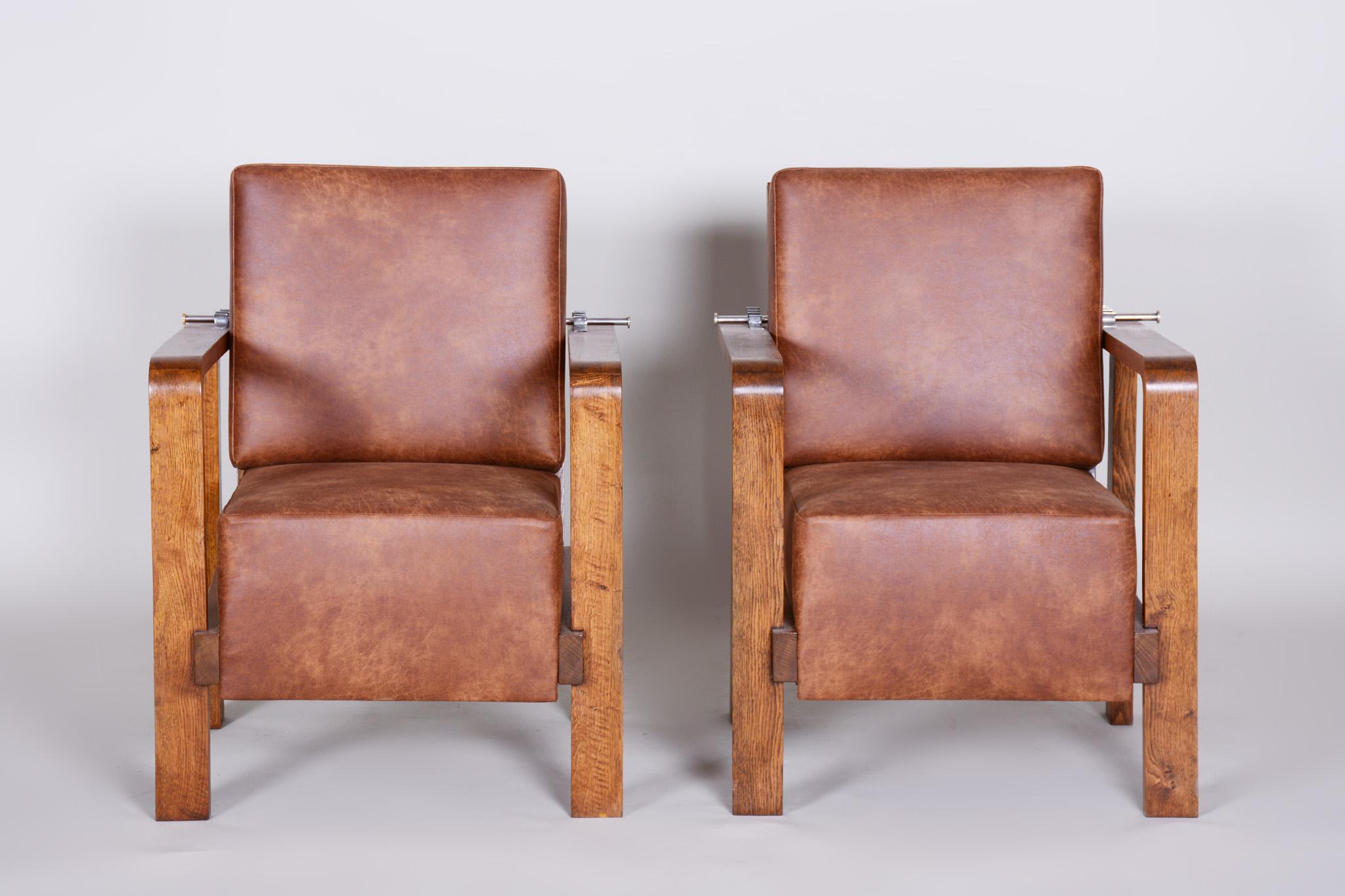 Pair of adjustable armchairs, Czechoslovakia
Completely restored. New fabric and upholstery. Period 1930-1939.





 