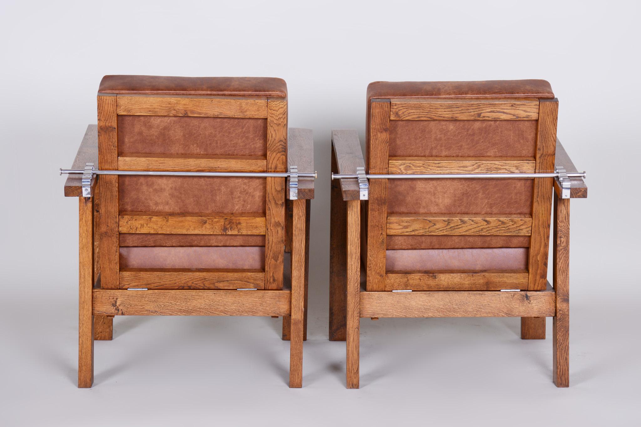 Upholstery Pair of Czech Adjustable Functionalist Leather and Oak Armchairs, 1930s For Sale
