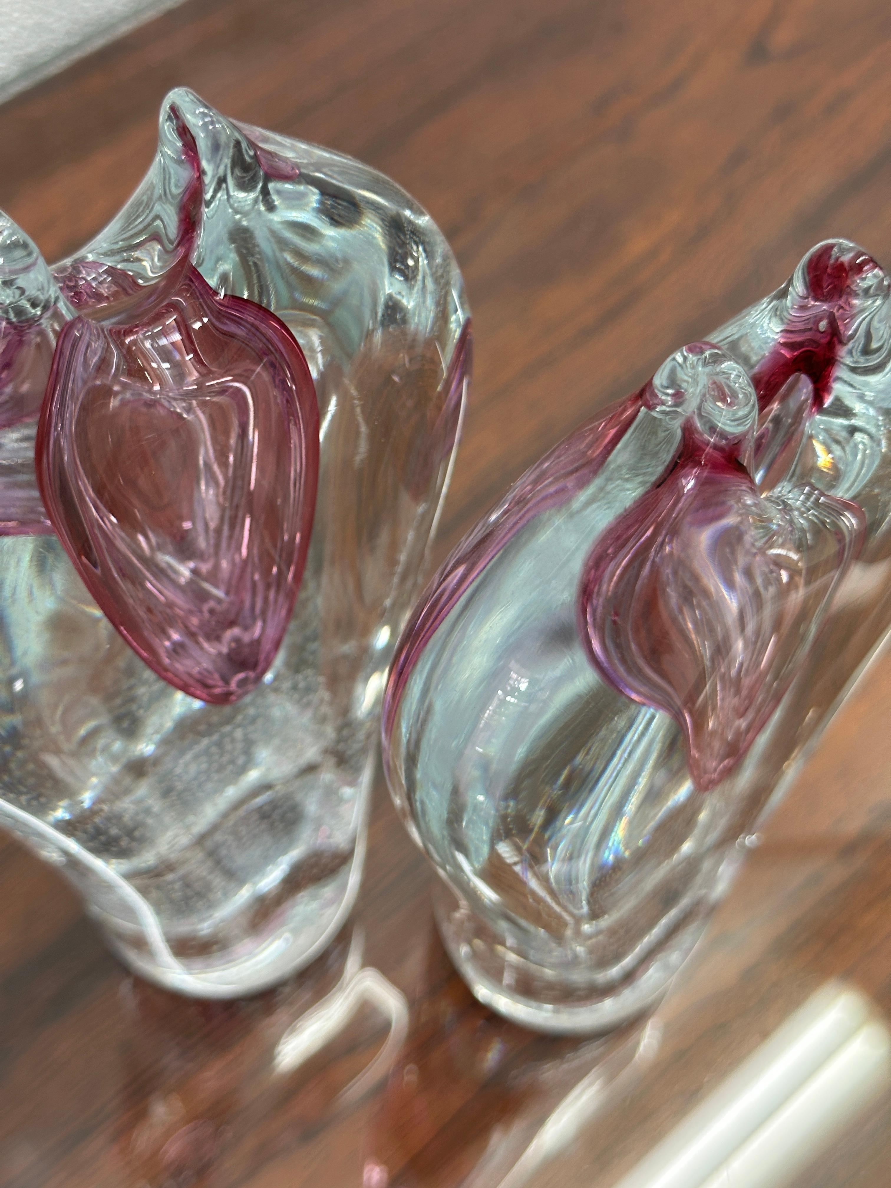 Pareja de jarrones checos de vidrio artístico de Pavel Juda para Beranek Skrdlovice Glass Works en Excelente estado para la venta en Genève, GE