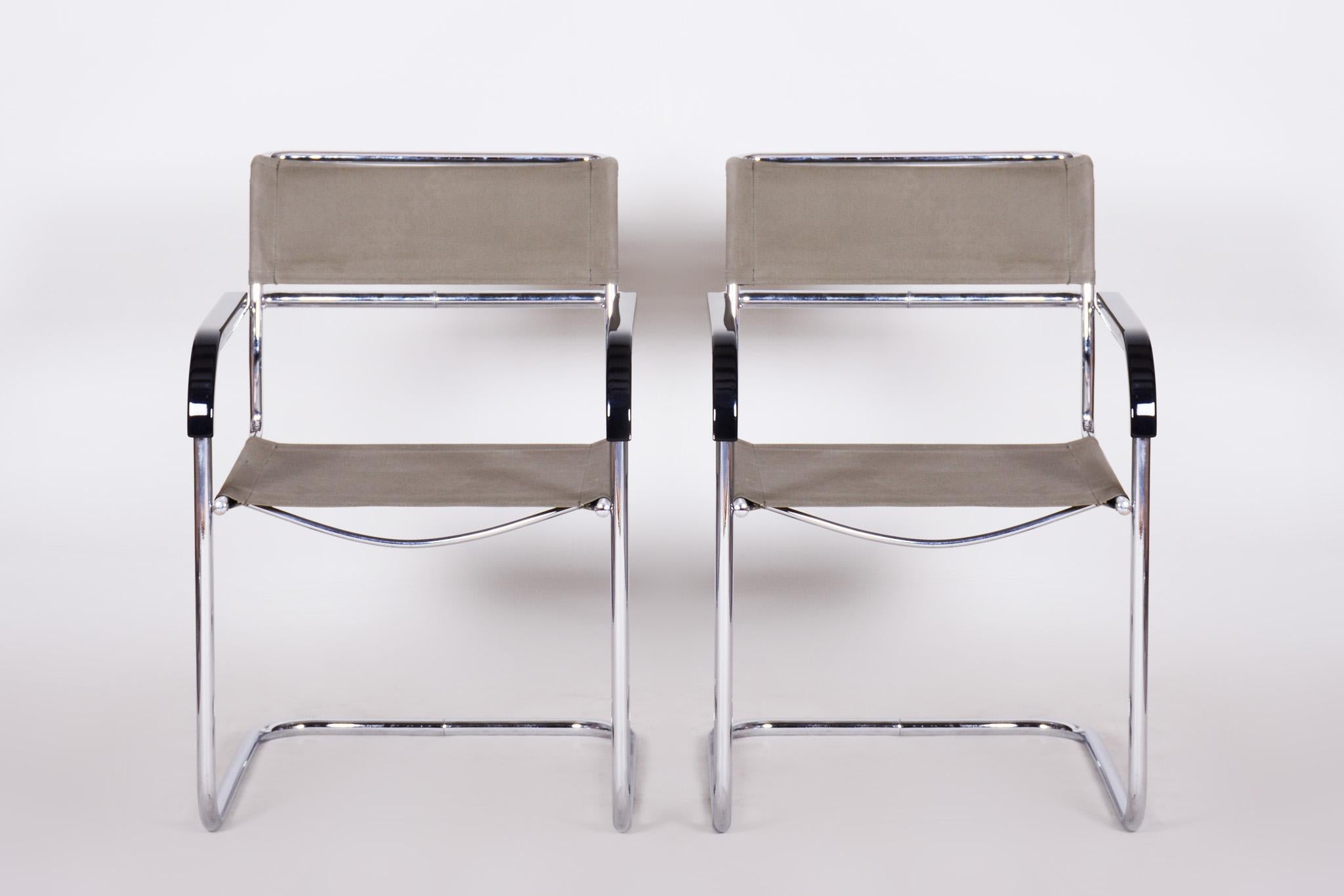 Pair of Czech Bauhaus Armchairs, Marcel Breuer and Thonet, Chrome, Fabric, 1930s For Sale 4