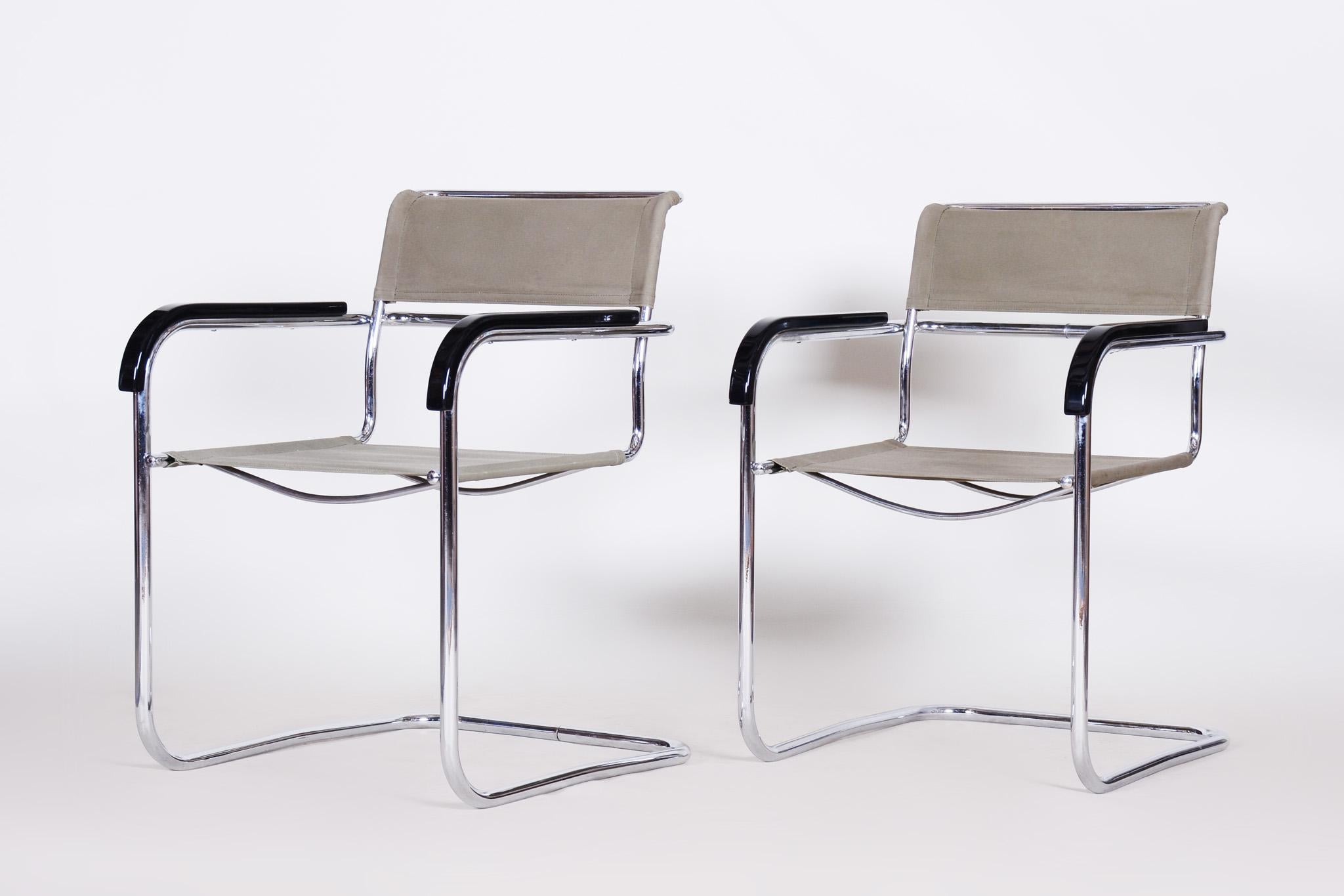Pair of Czech Bauhaus Armchairs, Marcel Breuer and Thonet, Chrome, Fabric, 1930s For Sale 5