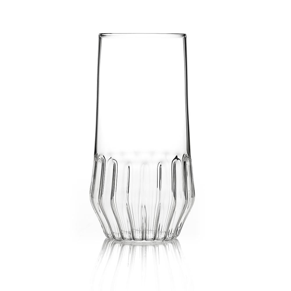 Mixed large glass - set of two 

With a special technique, the Mixed Collection combines two types of glass to create this modern collection. Retro yet contemporary it is perfect for everyday beverages, cocktails, or beer. The Mixed will enrich any