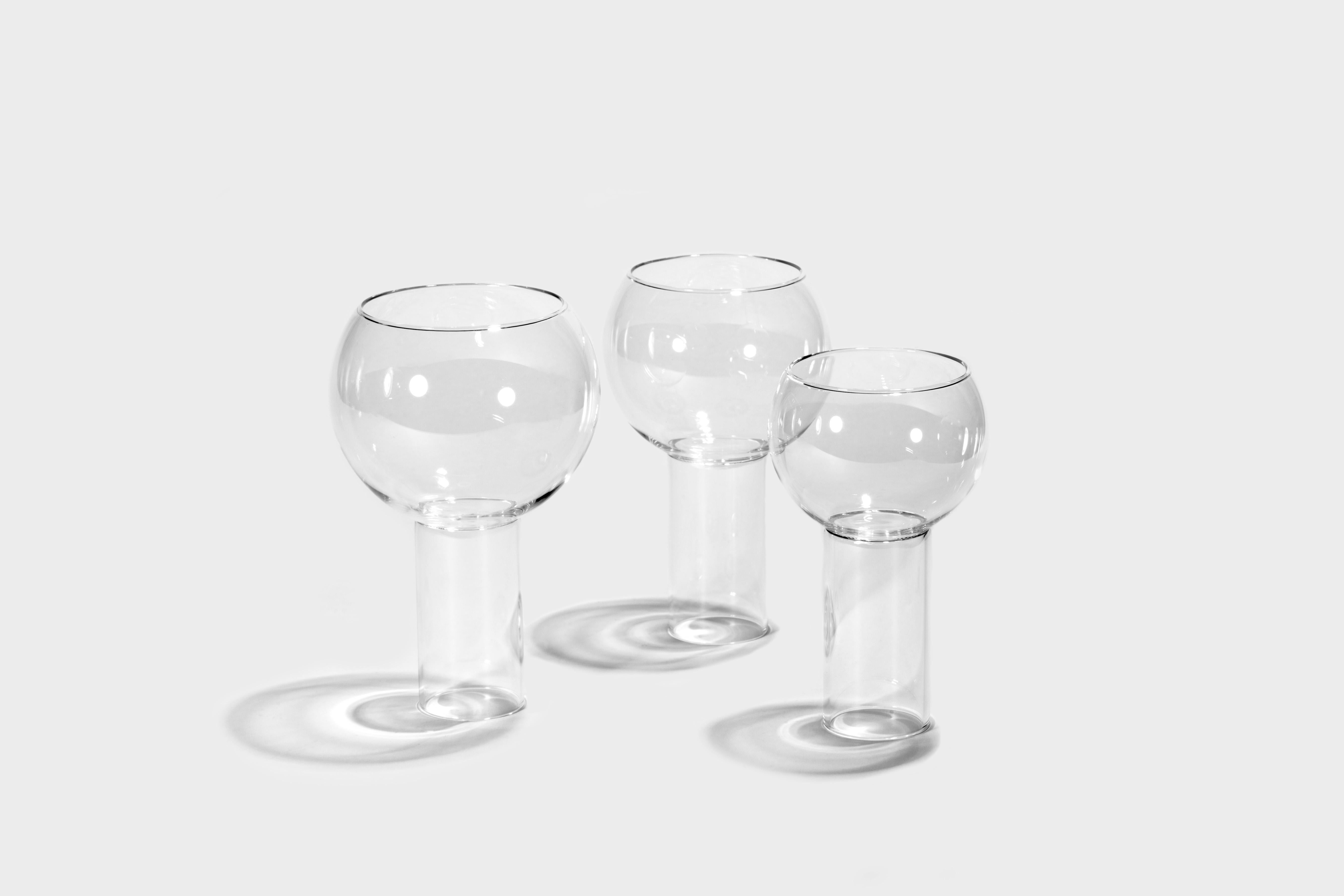 Hand-Crafted EU Clients Pair of Czech Contemporary Tulip Tall Large Wine Glasses, in Stock