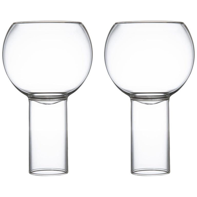 Pair of Czech Contemporary Tulip Tall Medium Wine Glasses Handmade, in Stock For Sale
