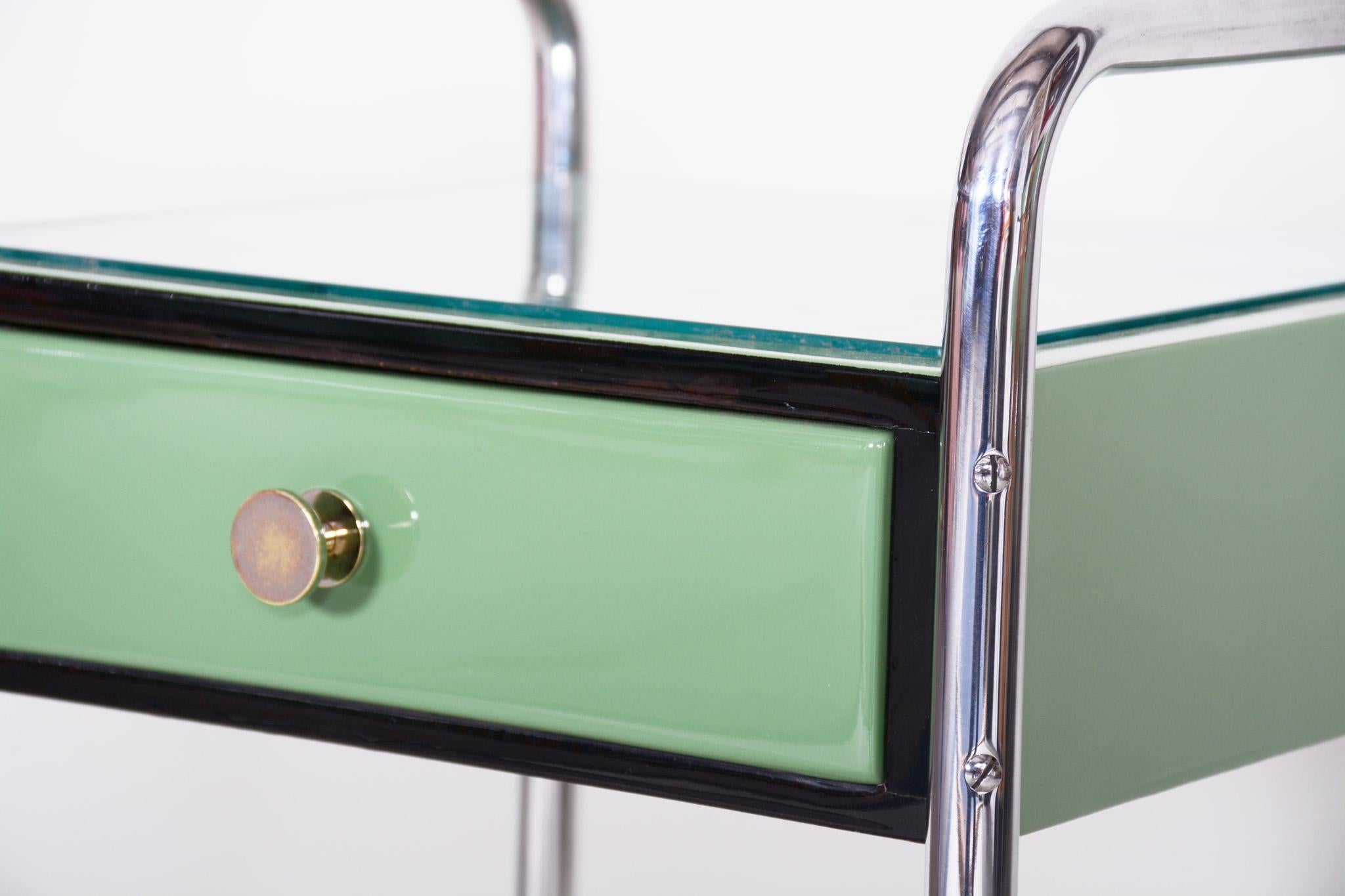 Pair of Czech Green Vintage Bauhaus Bed Side Tables, 1930s, High Gloss Lacquer 4