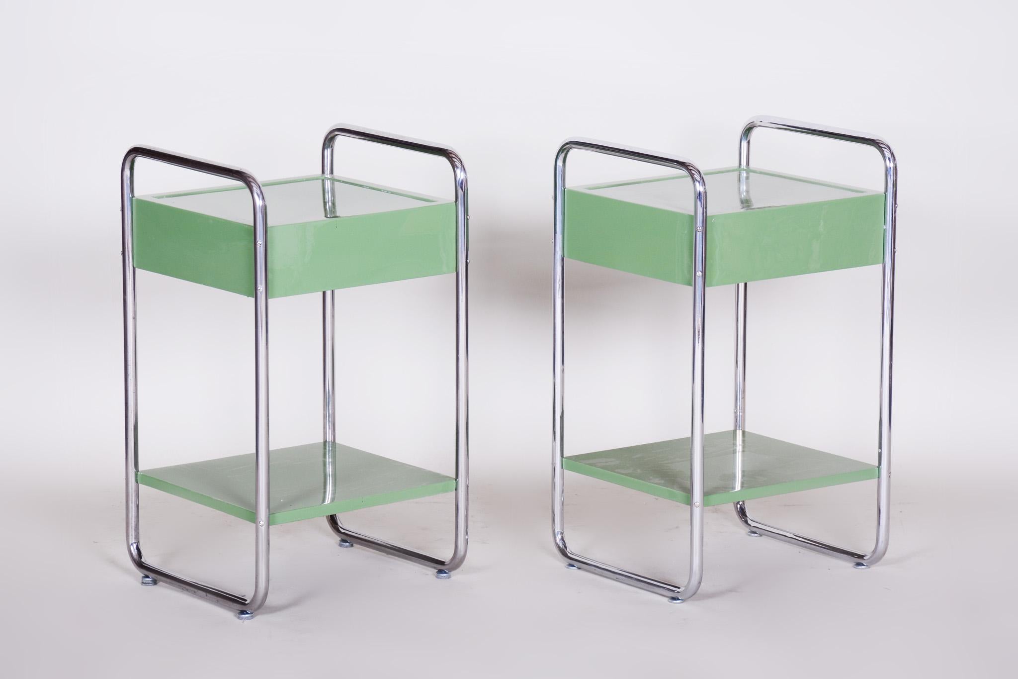 Pair of Czech Green Vintage Bauhaus Bed Side Tables, 1930s, High Gloss Lacquer 1