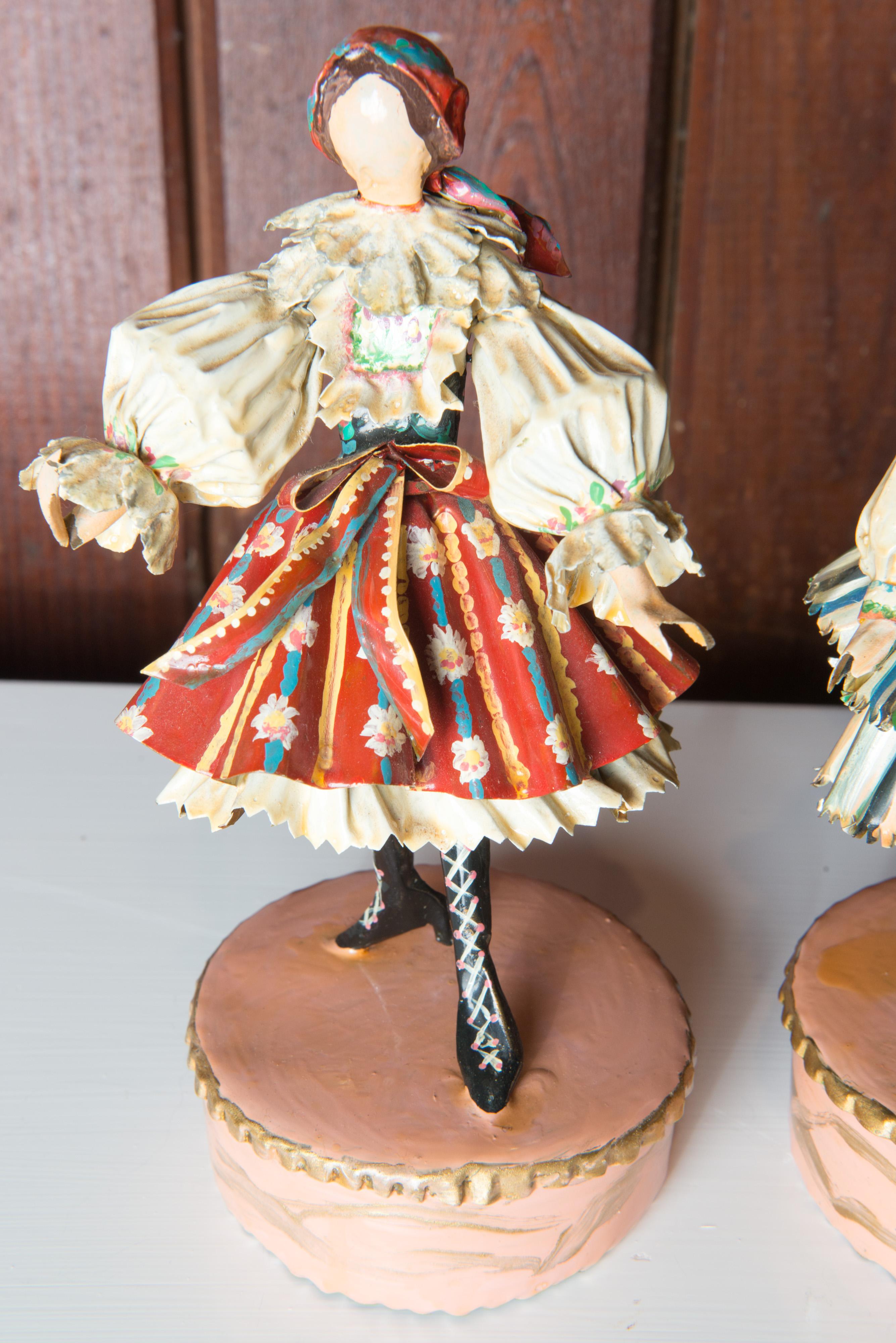 Paar tschechische und polnische Kostüm-Skulpturen von Lee Menichetti (Messing) im Angebot
