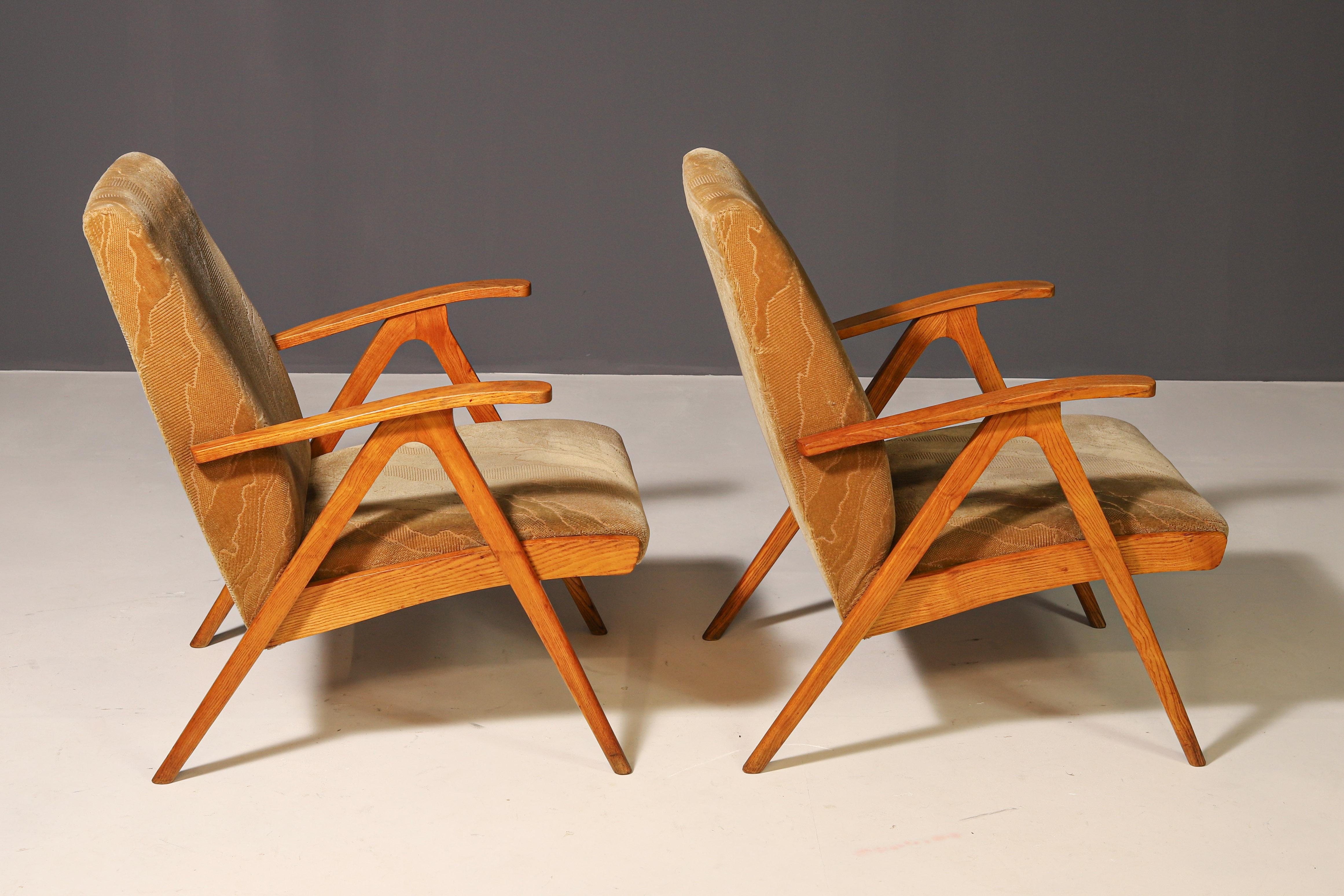 Pareja de sillones checoslovacos, años 60 en venta 1