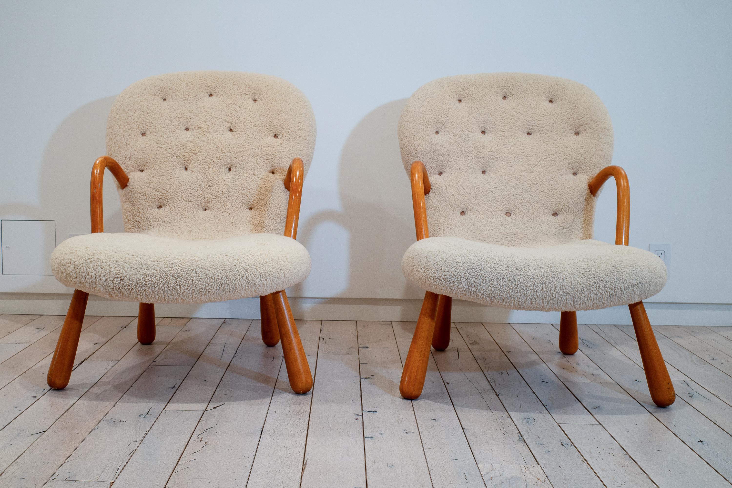 Pair of Dagmar Clam Chairs by Arnold Madsen For Sale 5