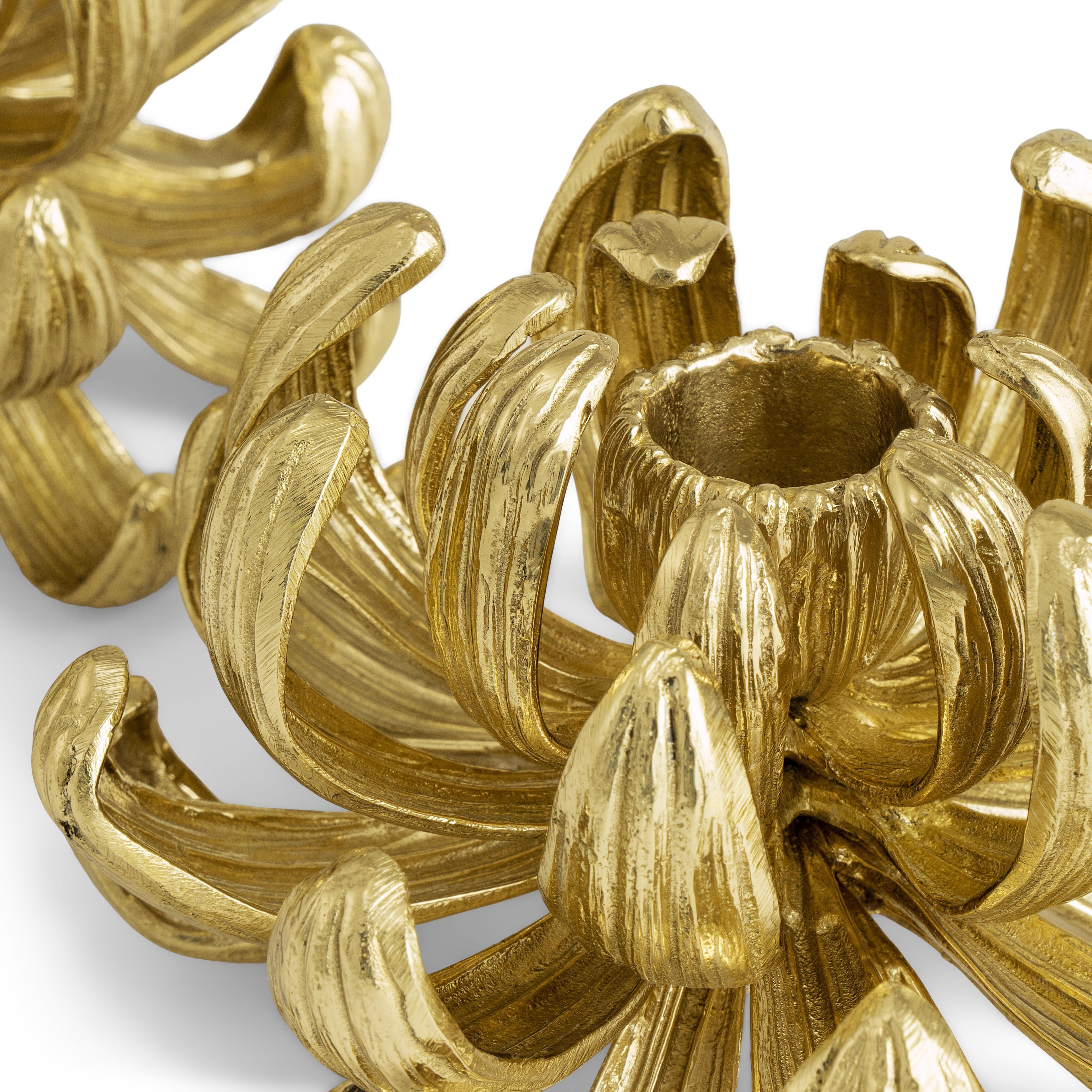 Pareja de Candelabros Dalia, Metal Dorado, Obra Contemporánea. Francés en venta