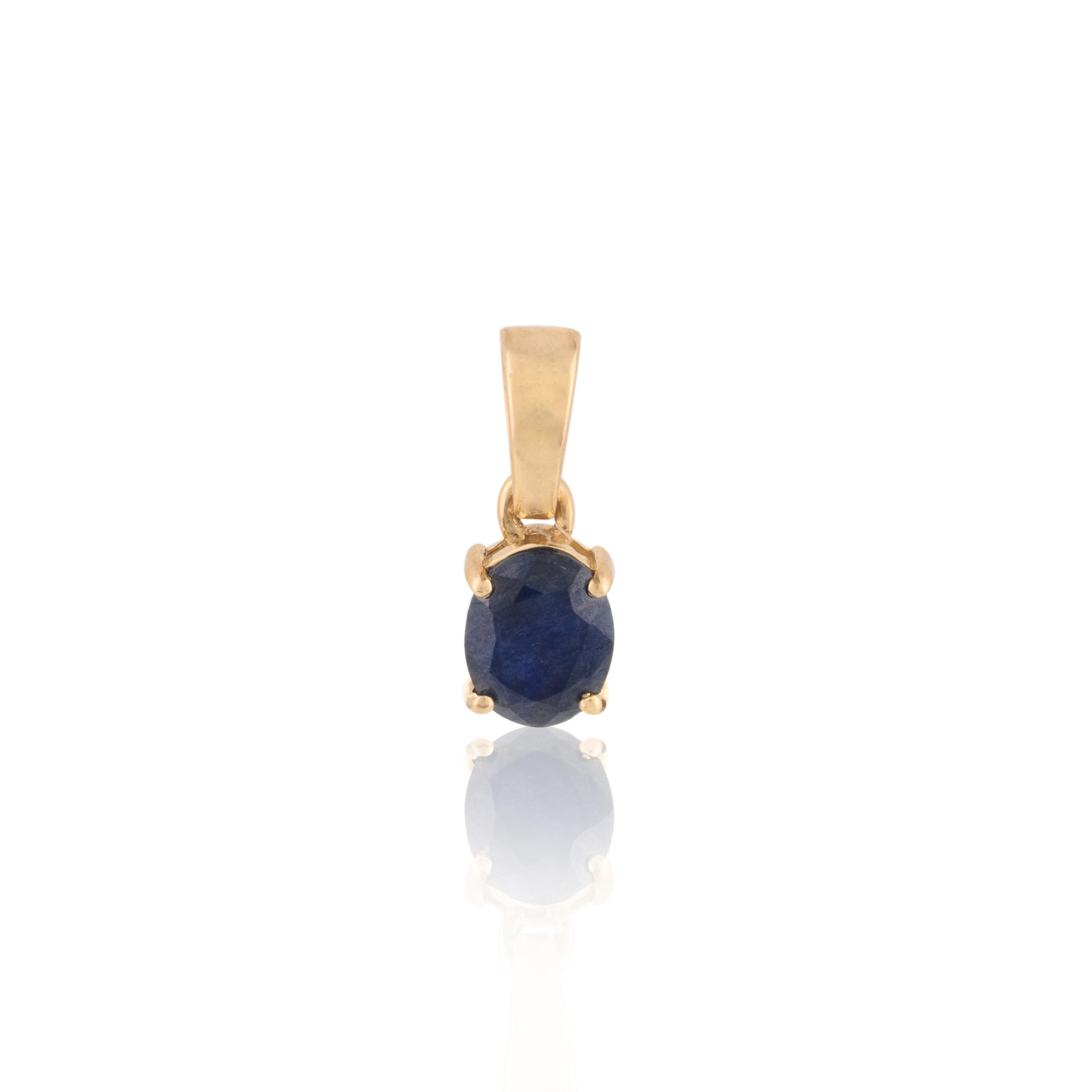 Blue Sapphire Ring, Pendant and Earrings Jewelry Set Made in 18k Yellow Gold For Sale 9
