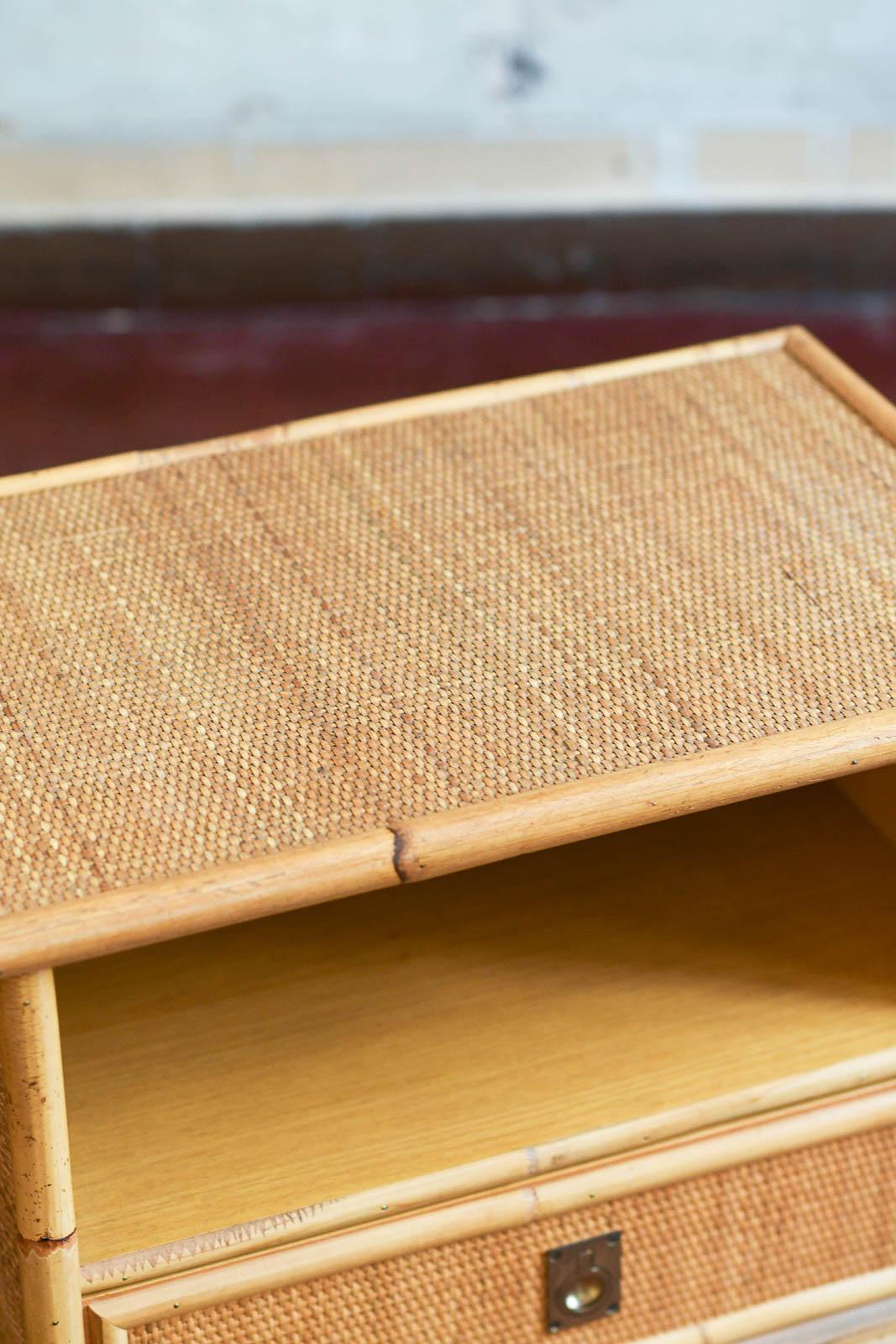 Laiton Paire de tables de chevet Dal Vera en bambou et osier avec détails en laiton, 1970 en vente