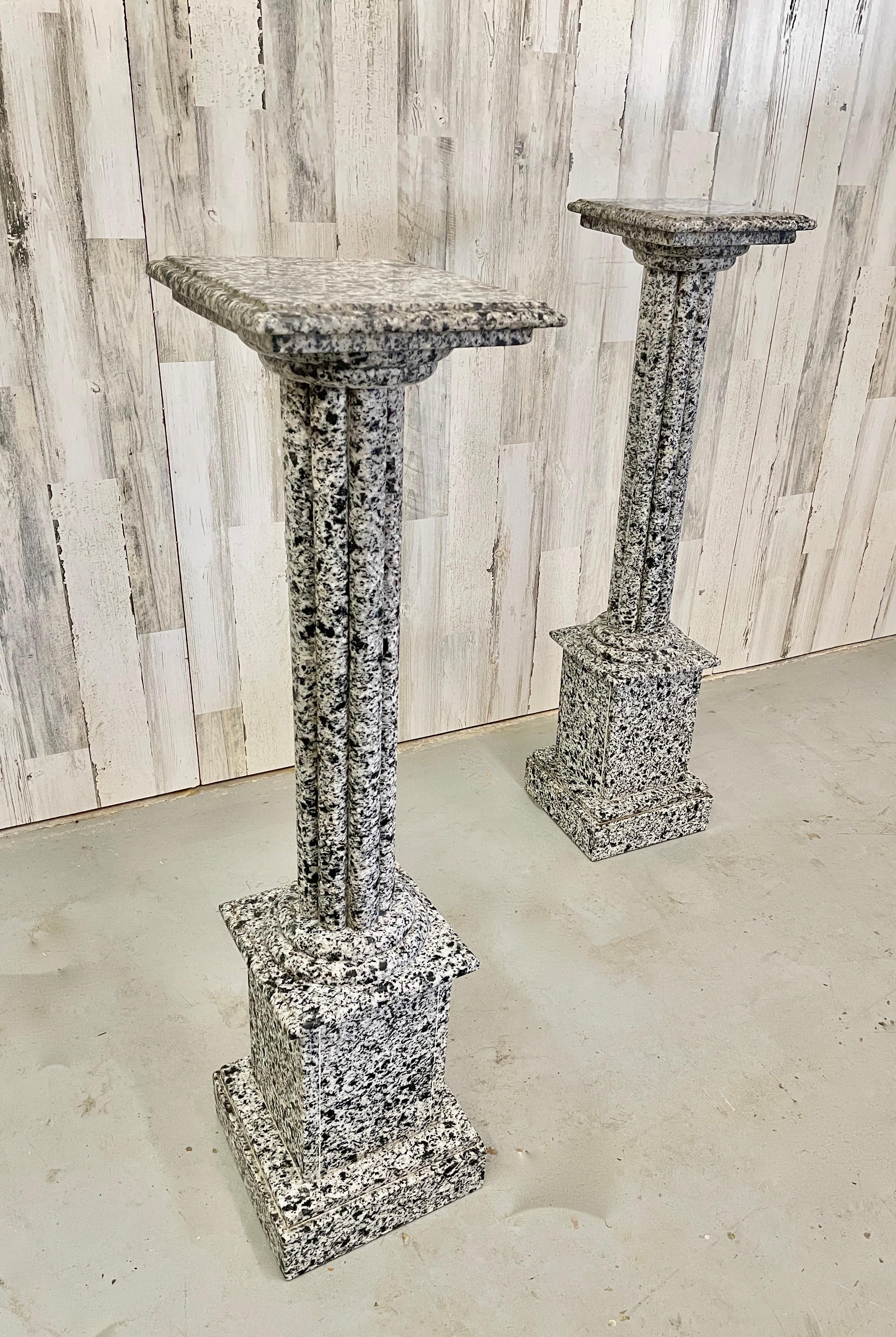 Pair of Dalmation Granite Architectural Columns In Good Condition For Sale In Denton, TX