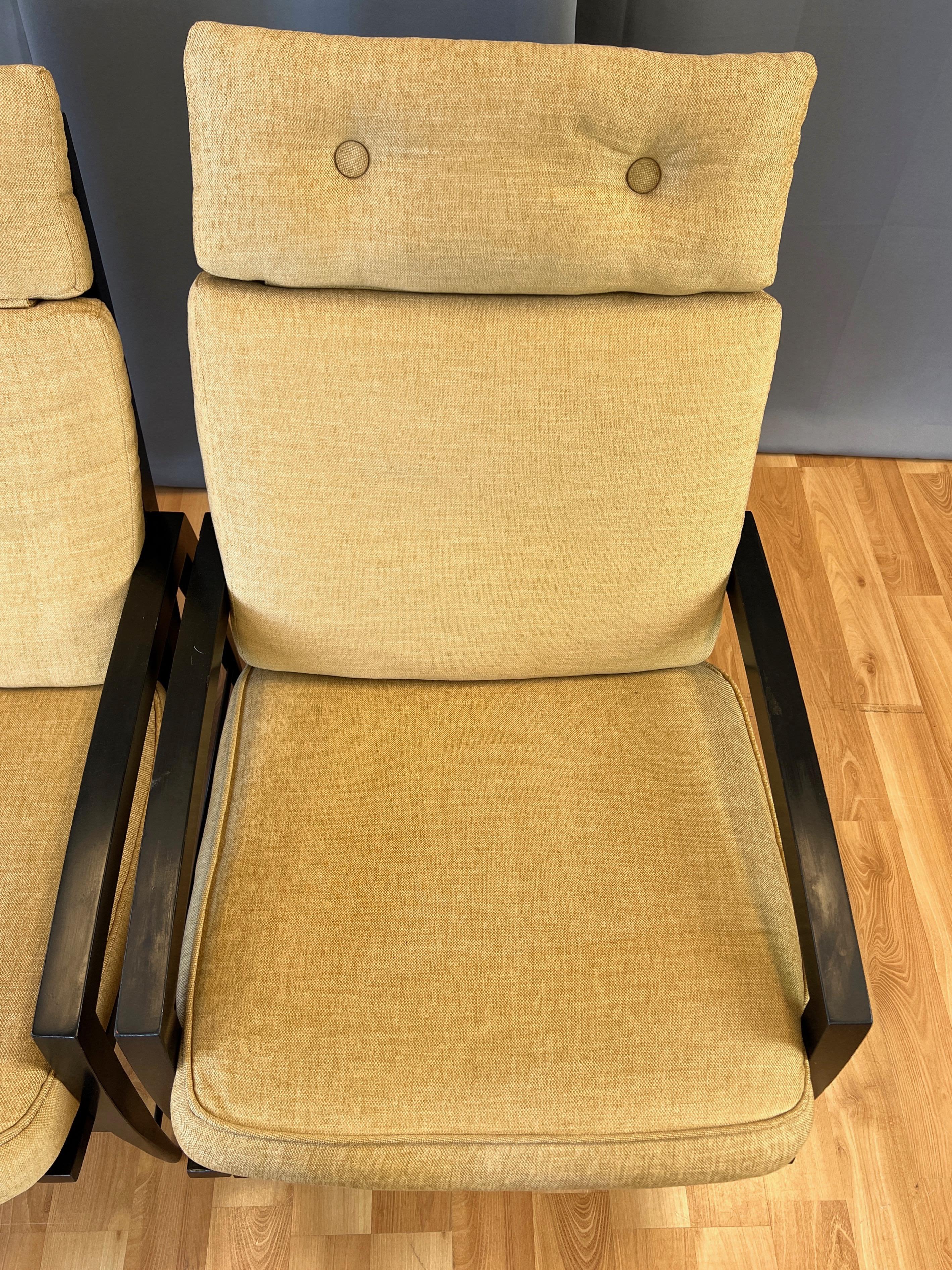 Milieu du XXe siècle Paire de chaises longues à haut dossier en laque noire Dan Johnson pour Selig, années 1950 en vente
