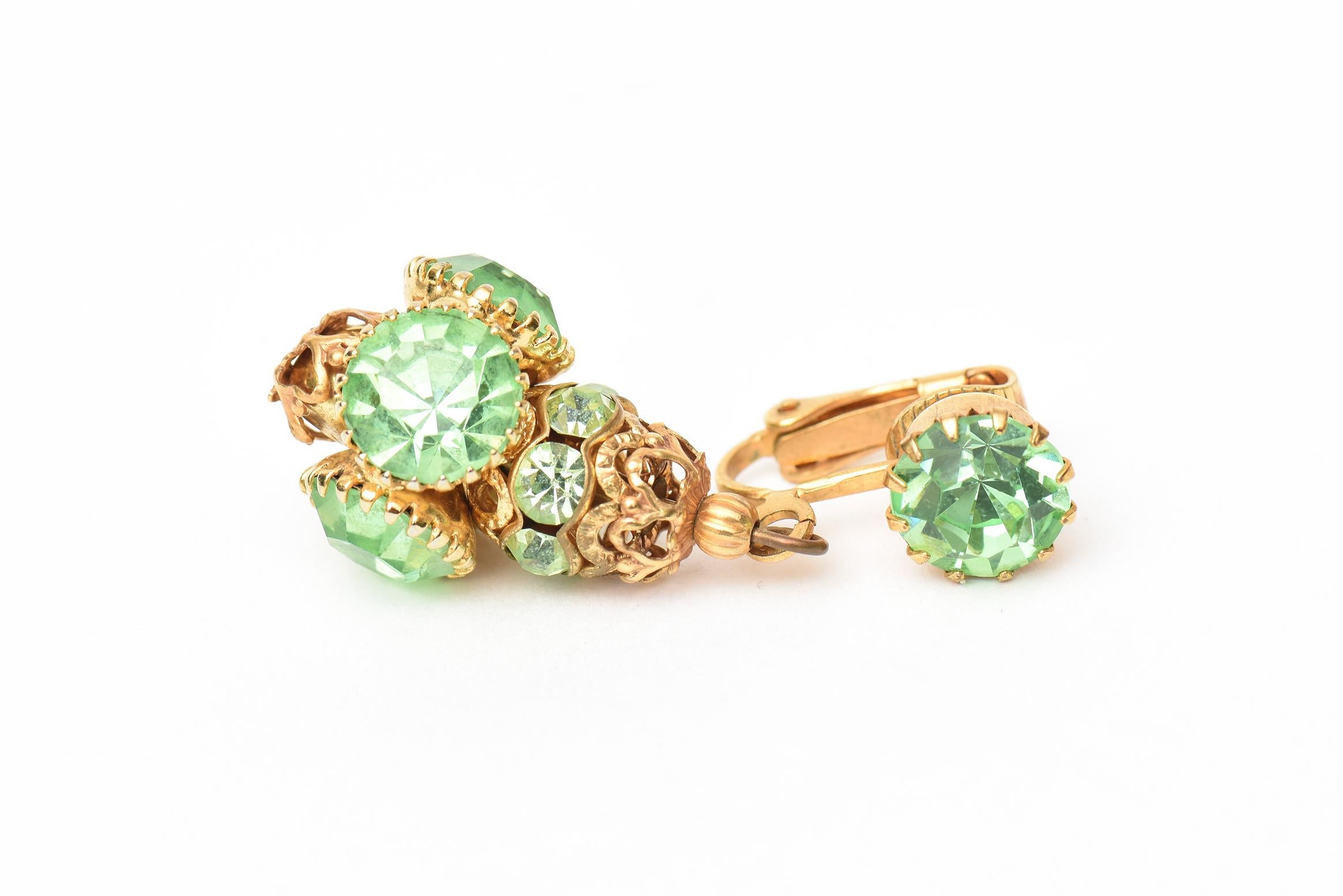 Modern  Frank Hess for Miriam Haskell Dangle Clip on Green Glass, Gold Plated Earrings  For Sale