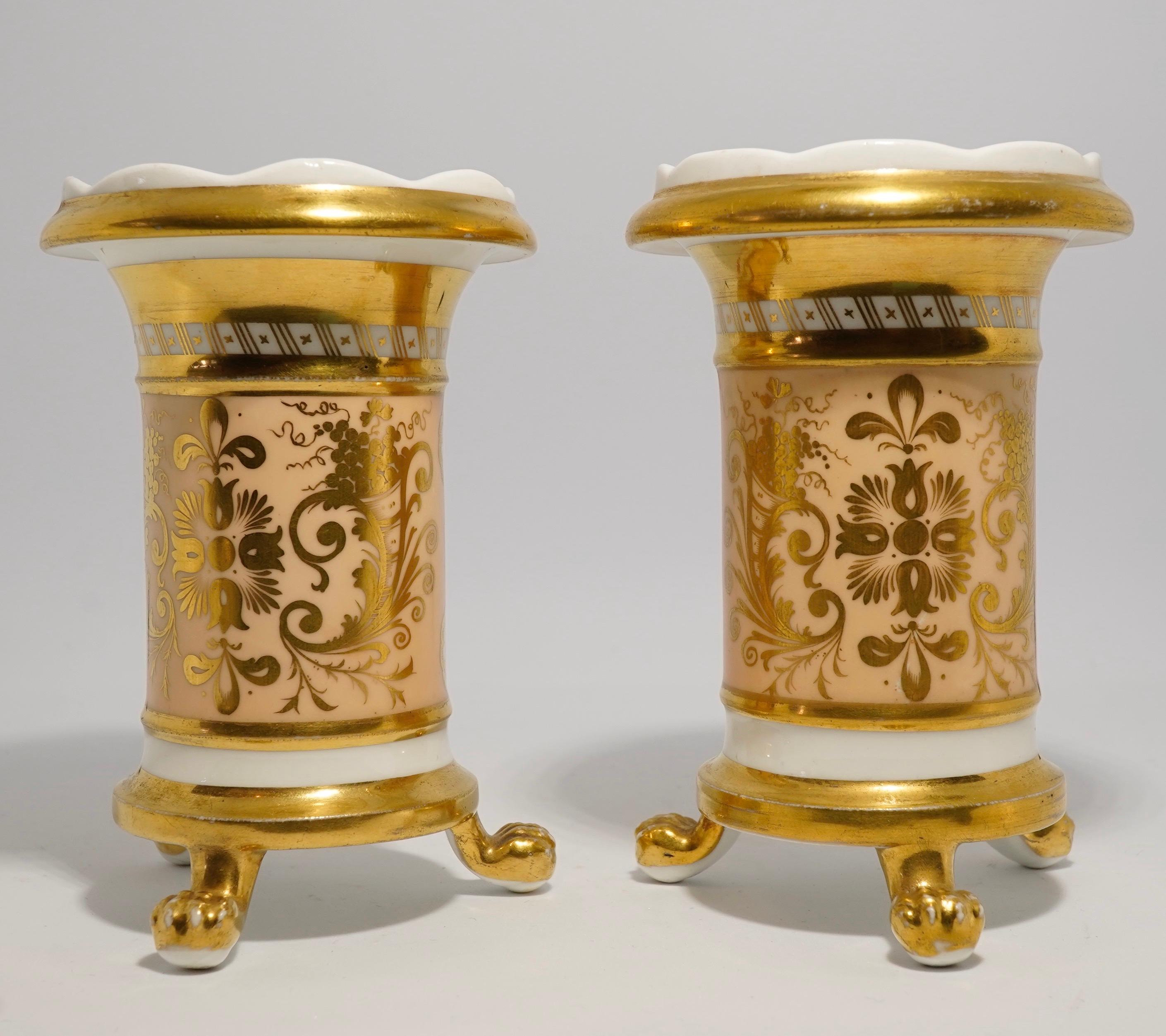 Georgian Pair of Daniel Porcelain Spill Vases, Rich Gold and Flowers #1127, circa 1830 For Sale