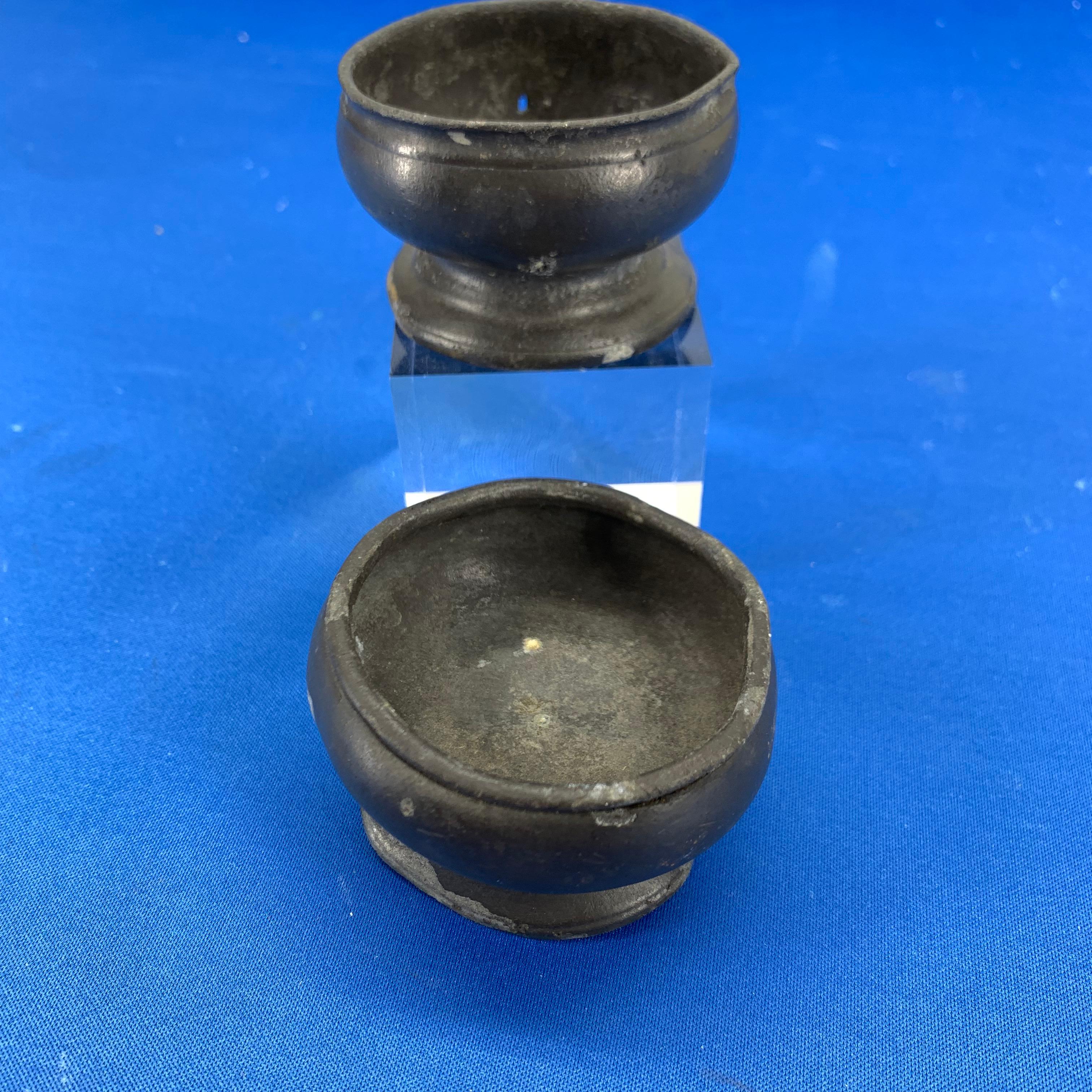 Pair Of Danish 18th Century Pewter Salt Cellars For Sale 2