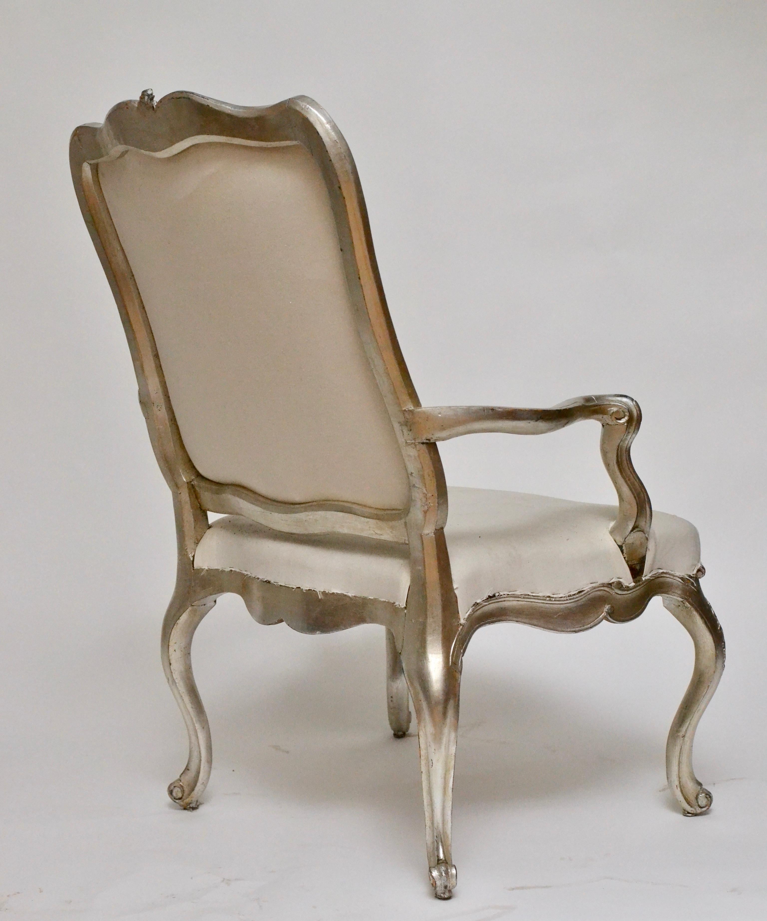 Paire de fauteuils rococo danois du 18ème siècle en vente 1