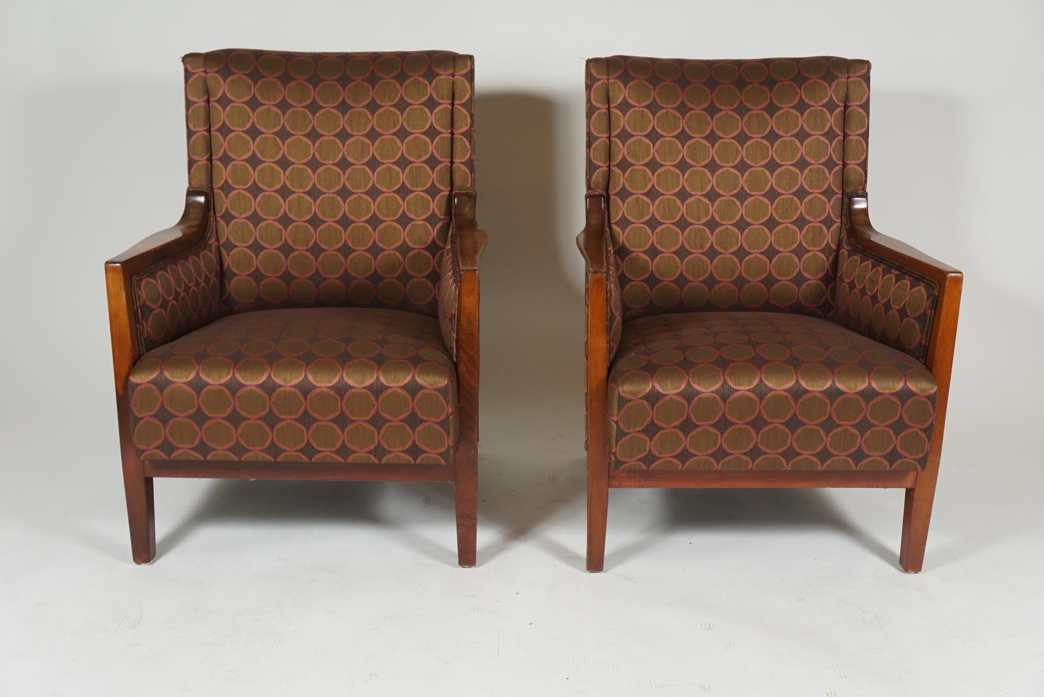 Pair of elegant Bergeres of Danish origin, the mahogany frames newly upholstered in a geometric patterned fabric. Art Deco period, 1920s-1930s.