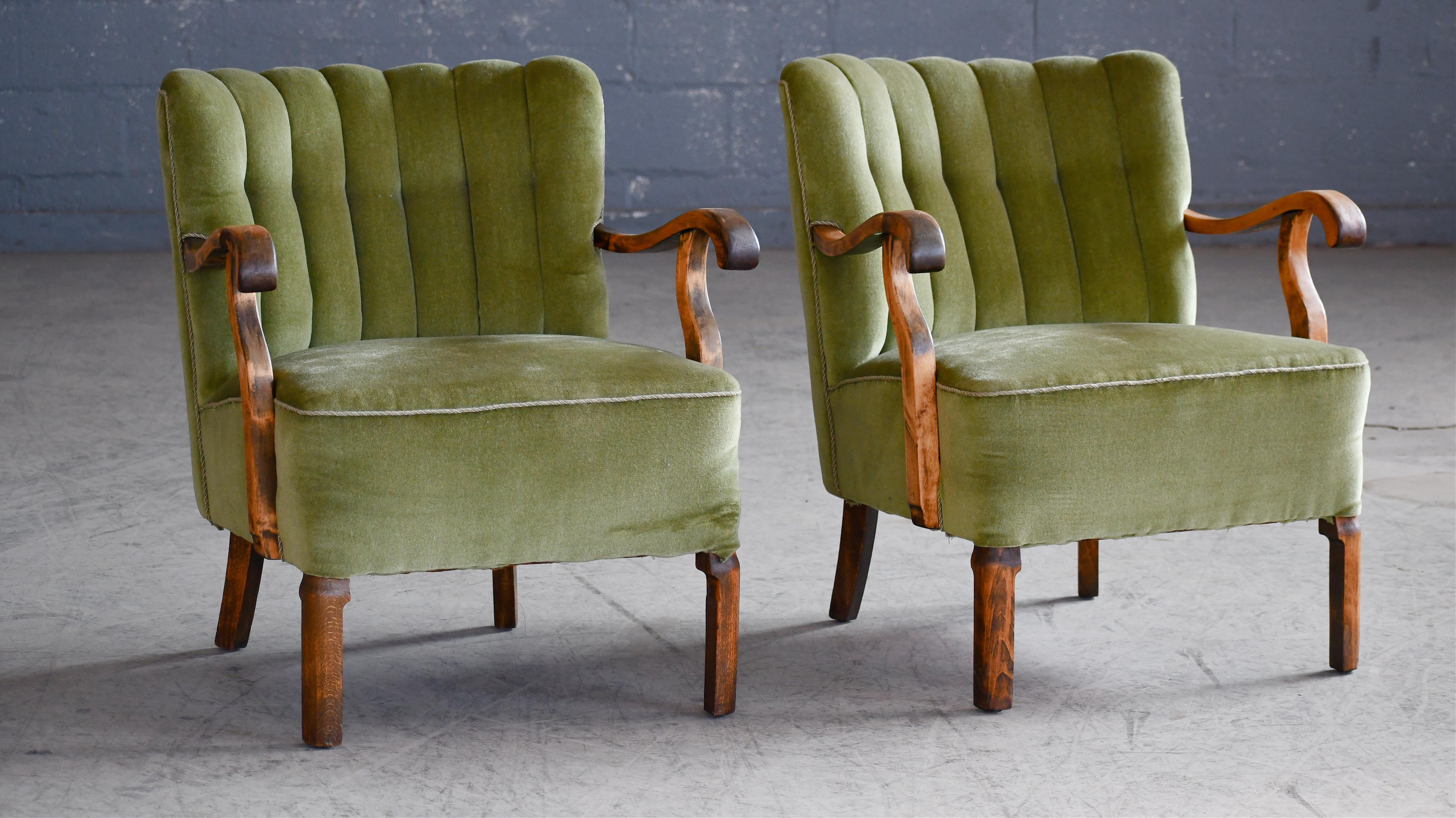 Mid-Century Modern Pair of Danish 1940s Channel Back Low Easy Chairs with Open Armrests by Slagelse For Sale