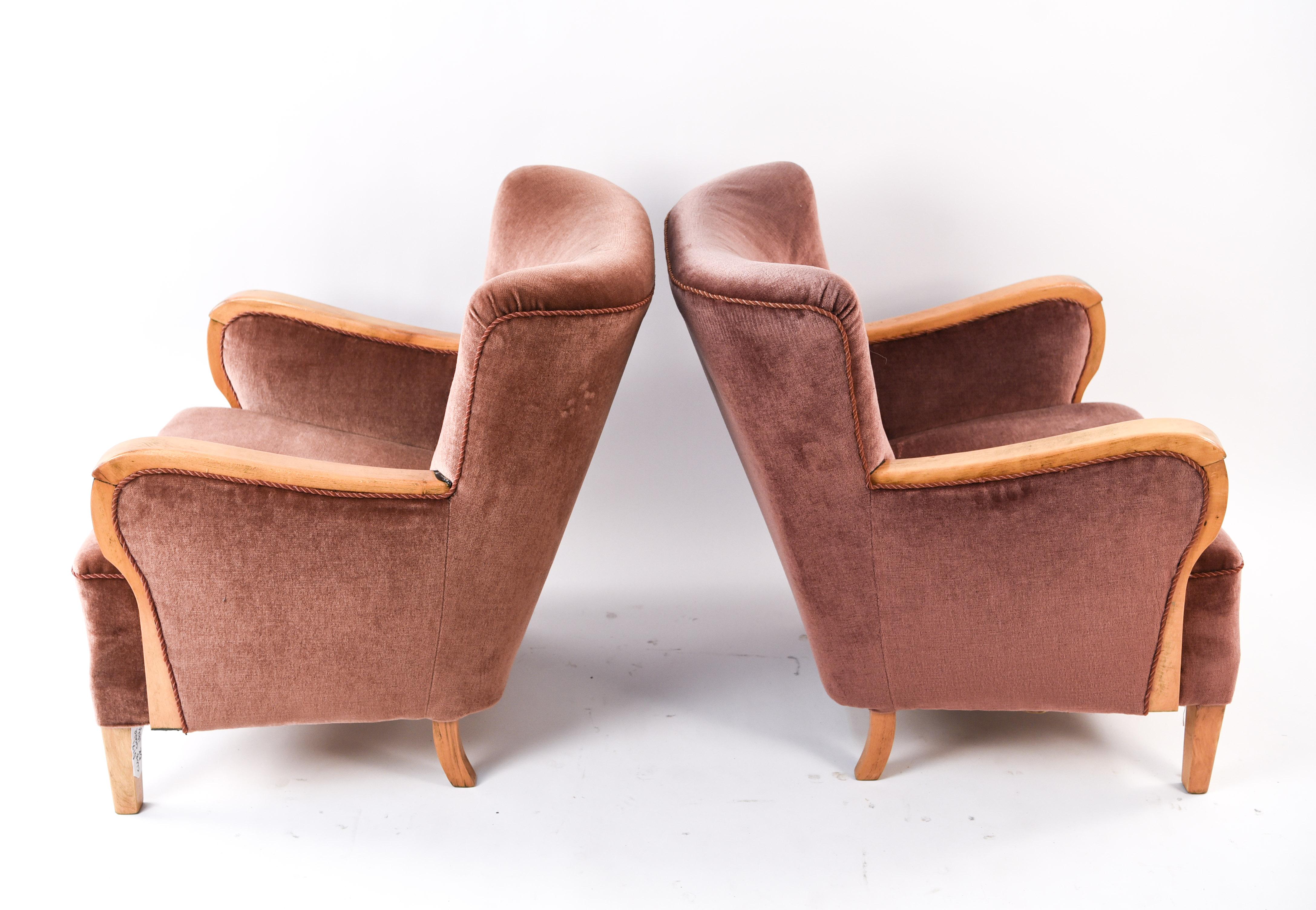 Pair of Danish 1940s Club Chairs 7