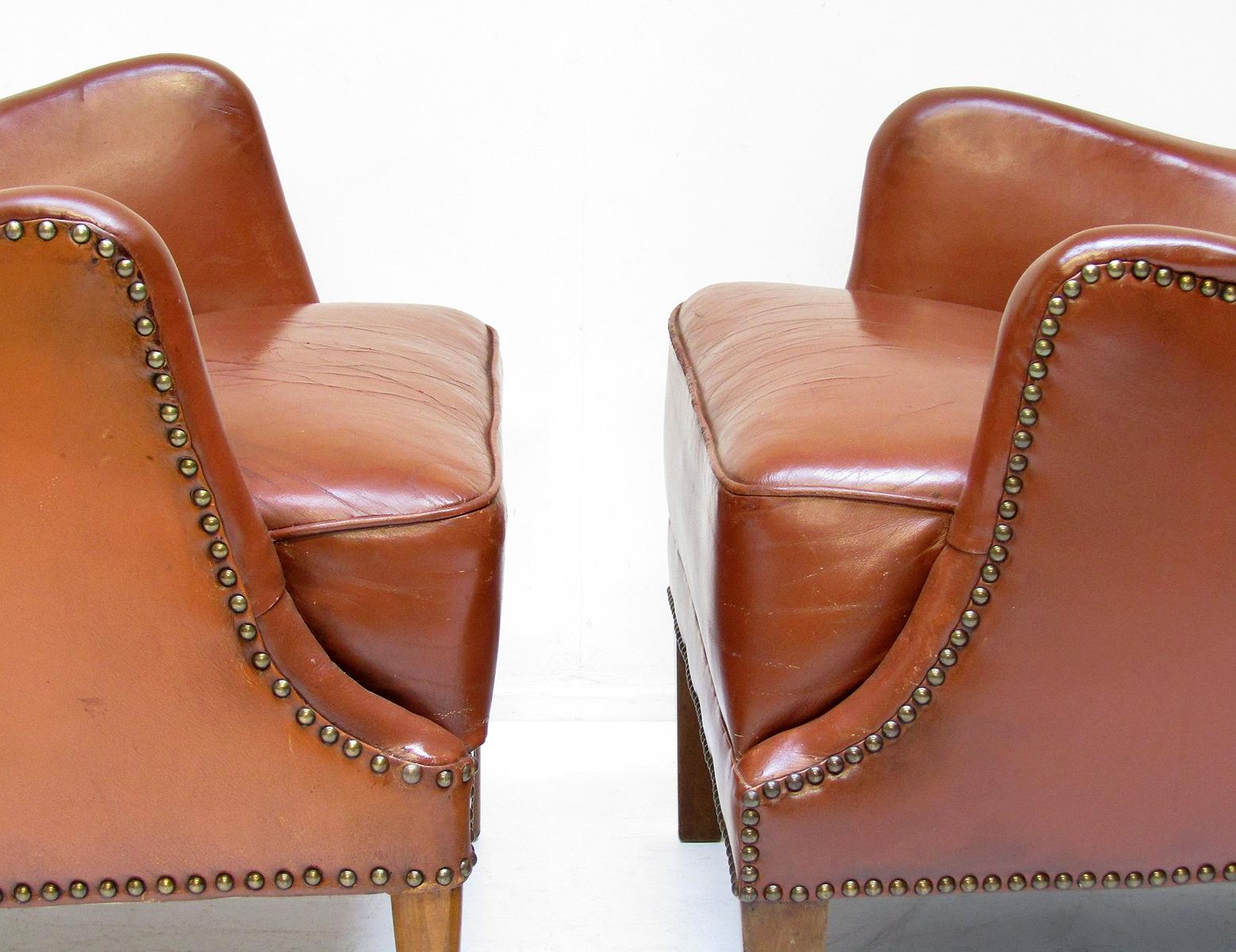 Pair of Danish 1940s Club Chairs in Leather by Fritz Hansen 9
