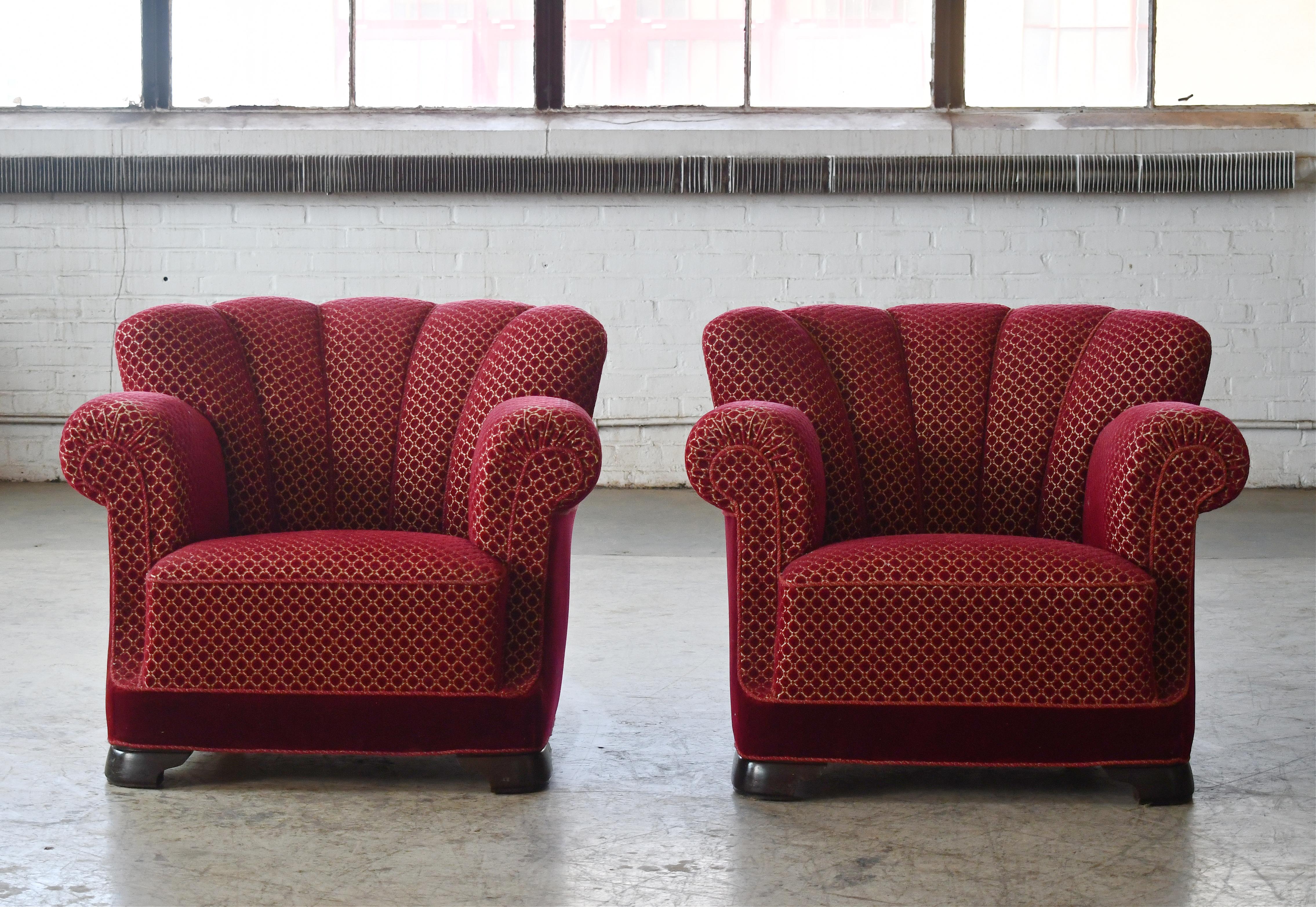 Mid-Century Modern Pair of Danish 1940s Large Low Back Club Chairs Style of Fritz Hansen