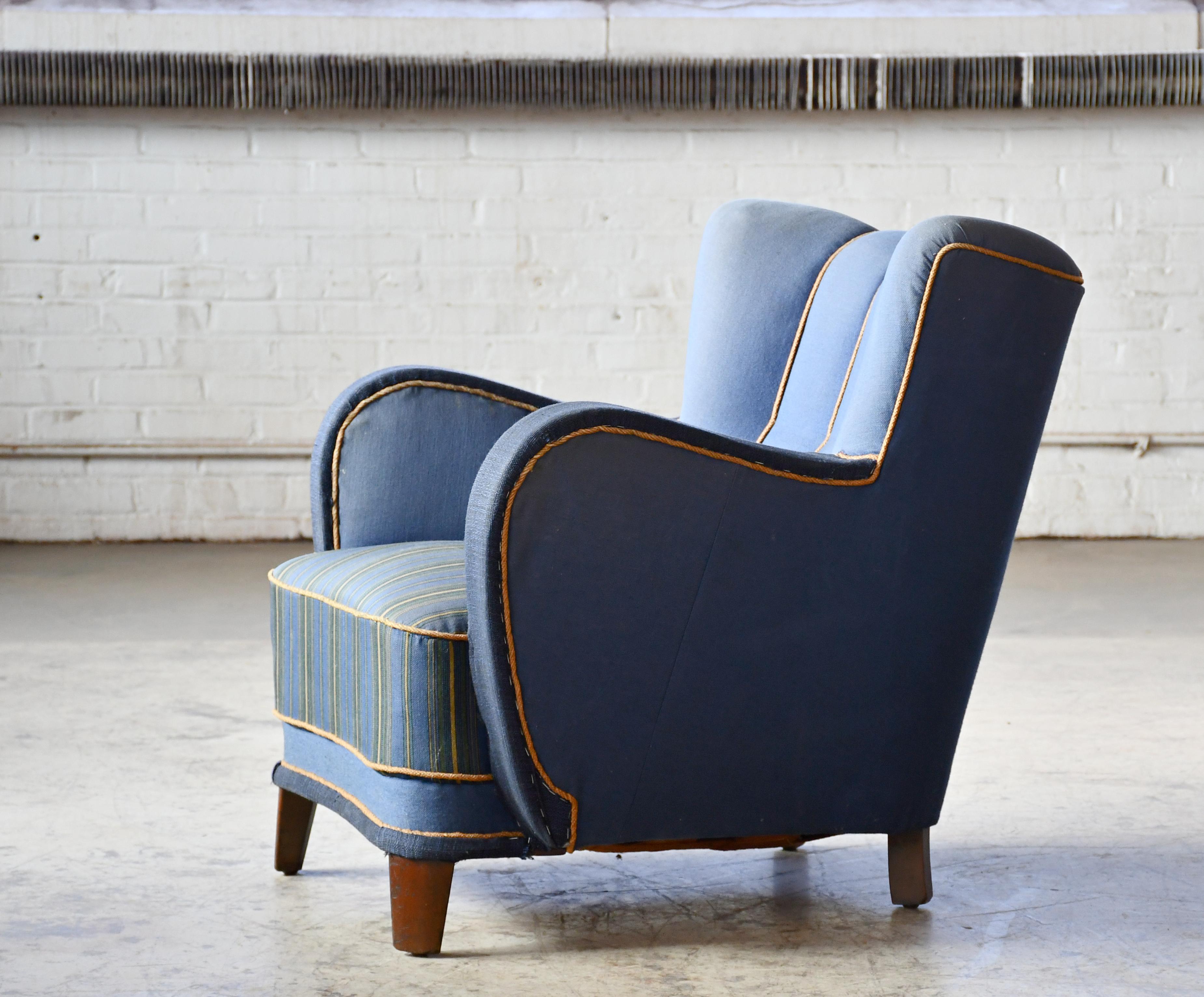 Wool Pair of Danish 1940s Large Low Back Club Chairs Style of Fritz Hansen