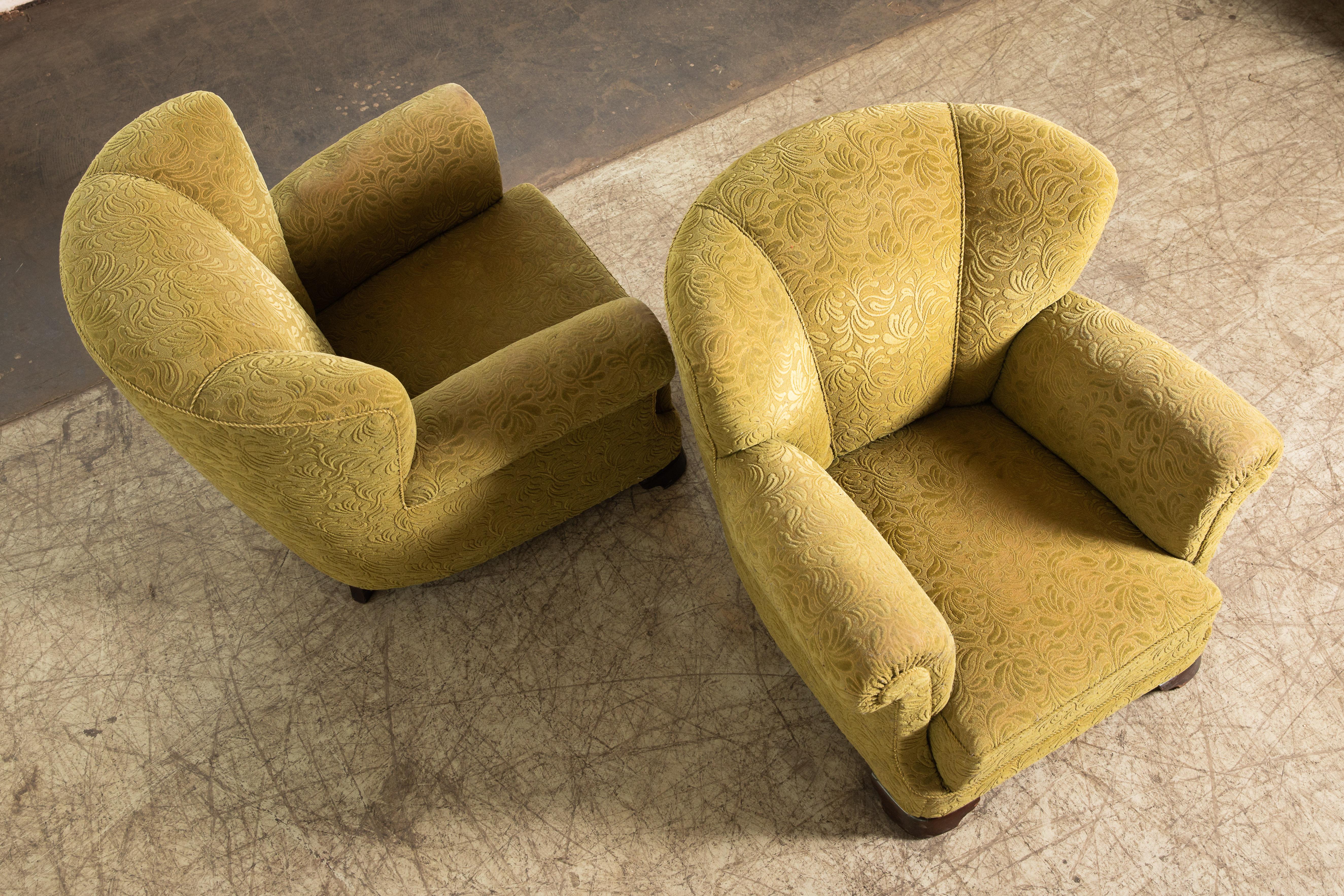 Pair of Danish 1940's Large Scale Club Chairs in the Style of Fritz Hansen 2