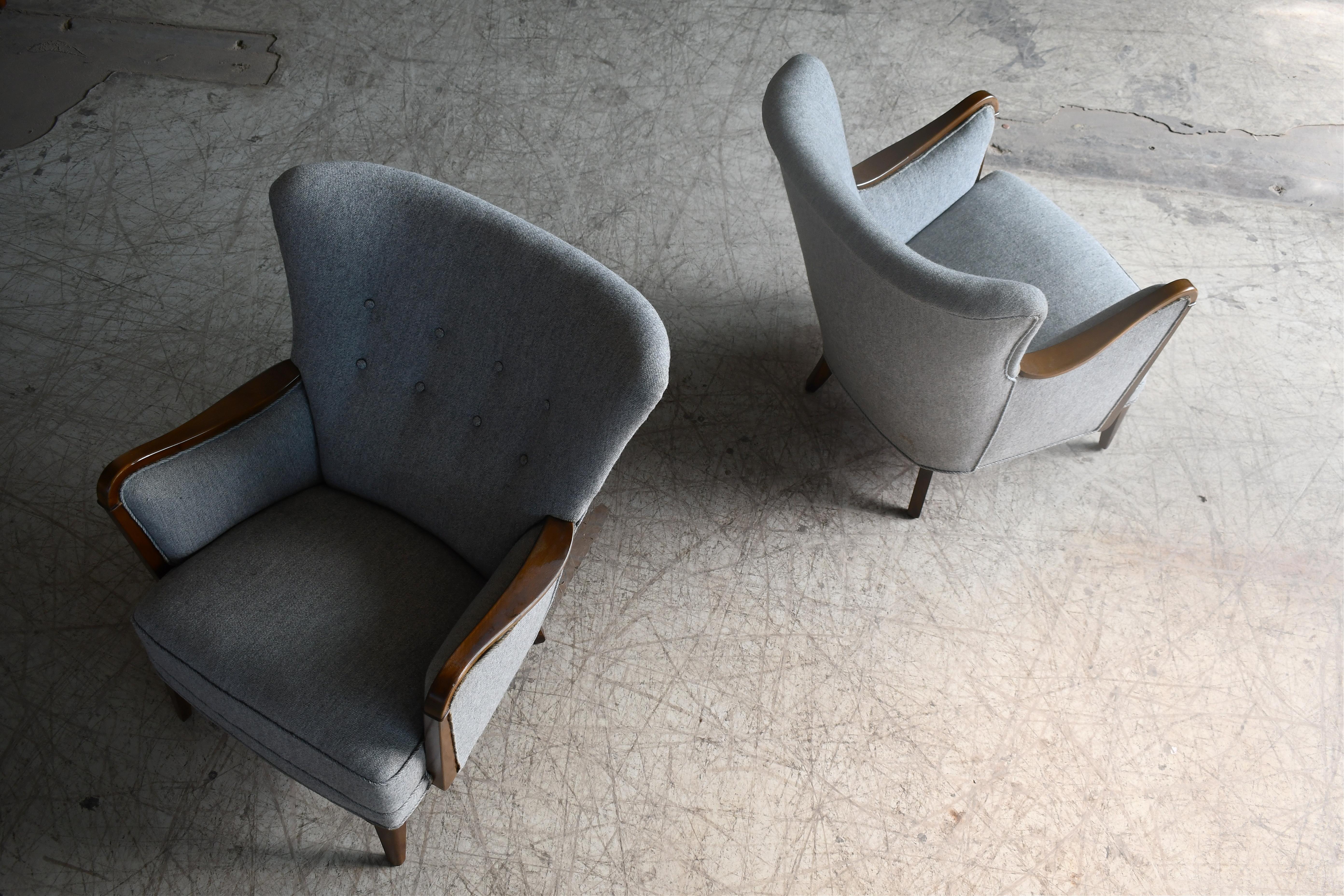 Pair of Danish 1940s Lounge Chairs with Wood on Armrests For Sale 1