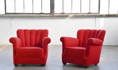 Pair of Danish 1940s Mid-size Low Back Club Chairs Style of Fritz Hansen
