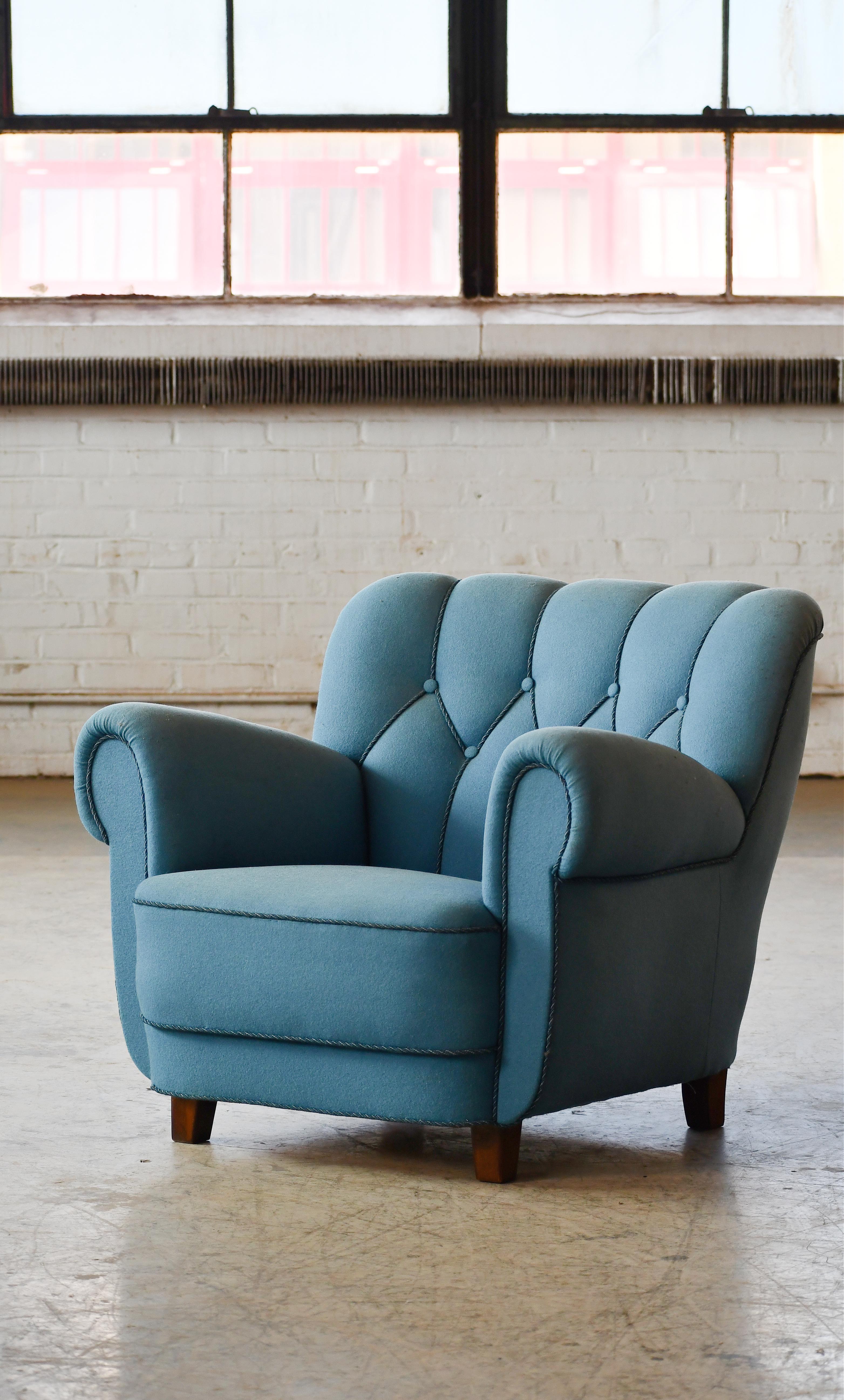 Mid-Century Modern Pair of Danish 1940s Mid-size Low Back Club Chairs Style of Fritz Hansen