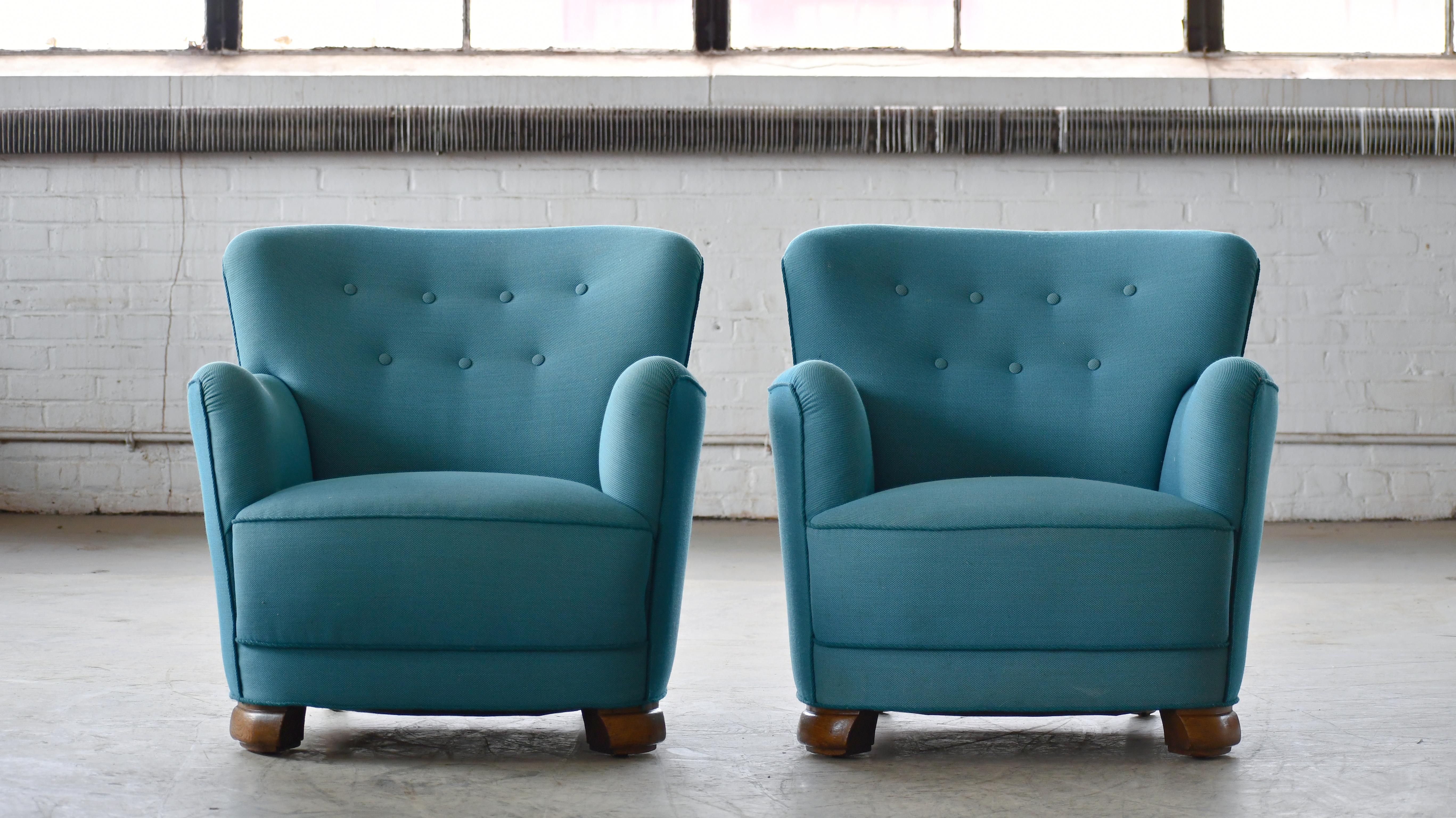 Mid-20th Century Pair of Danish 1940s Mid-size Low Back Club Chairs Style of Fritz Hansen 