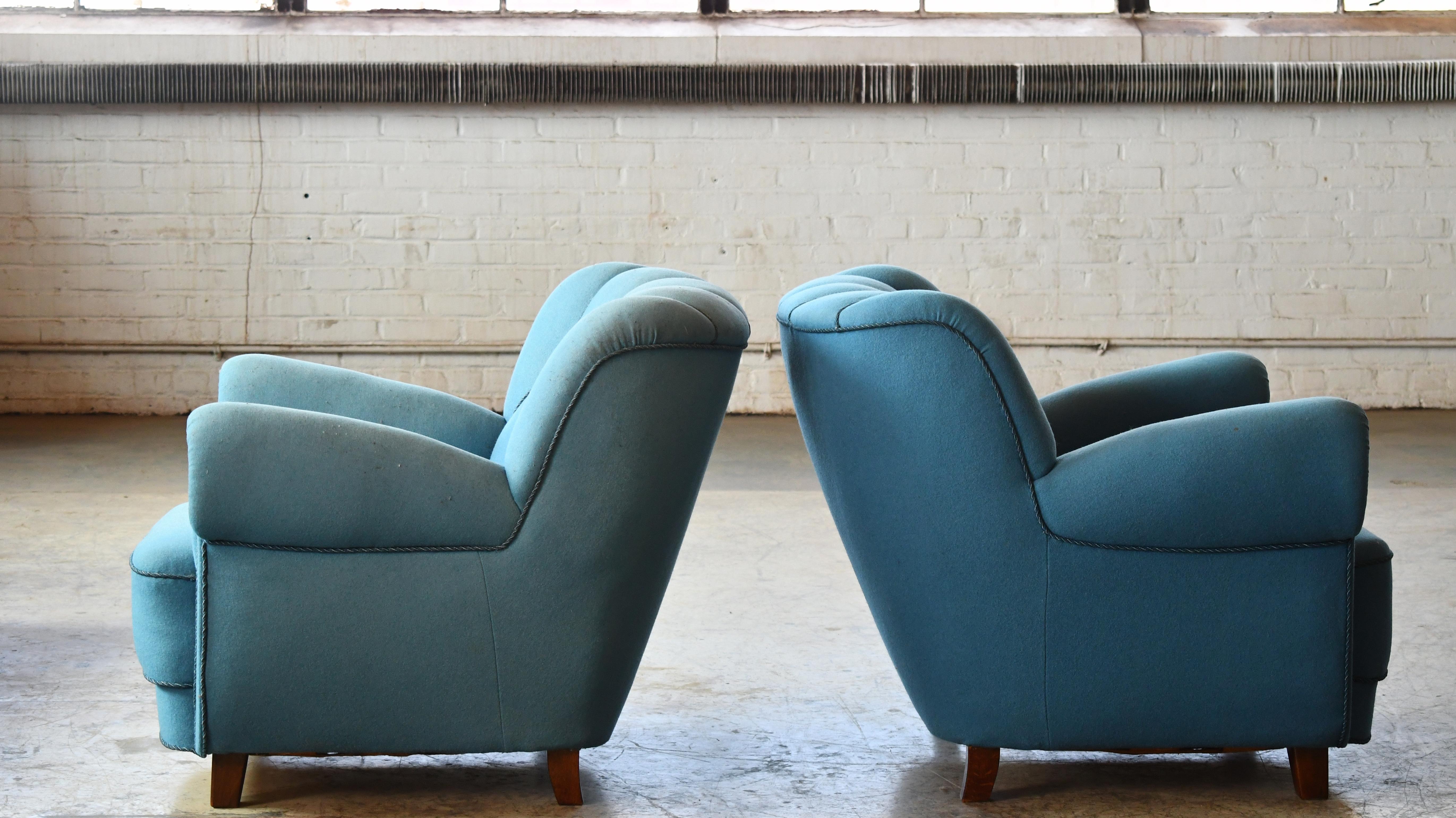 Pair of Danish 1940s Mid-size Low Back Club Chairs Style of Fritz Hansen 1