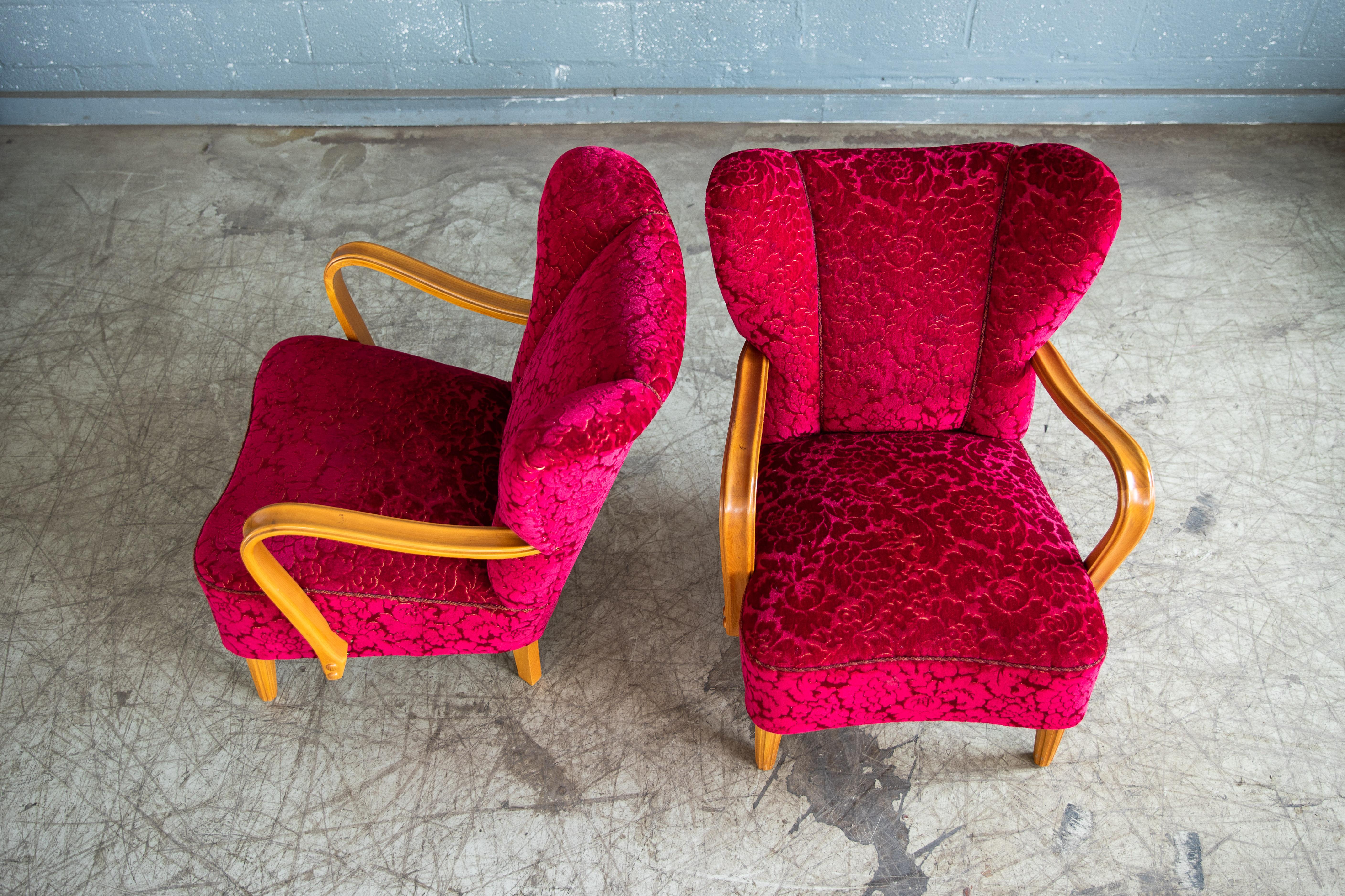 Paire de chaises longues danoises à haut dossier de style Fritz Hansen des années 1940, milieu du siècle dernier Bon état - En vente à Bridgeport, CT