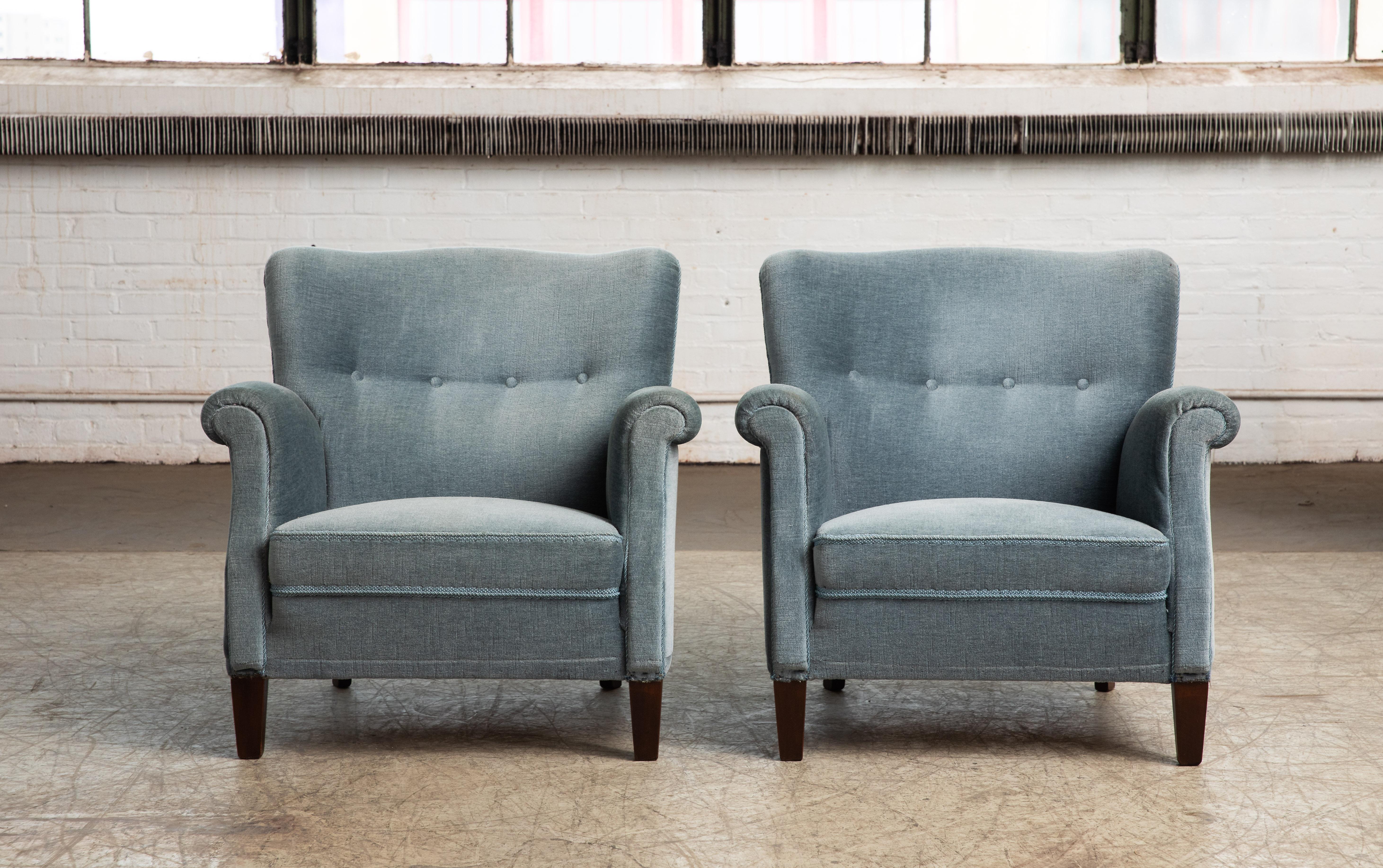 Mid-Century Modern Pair of Danish 1950s Lounge Chairs in GreyBlue Mohair Attributed to Fritz Hansen