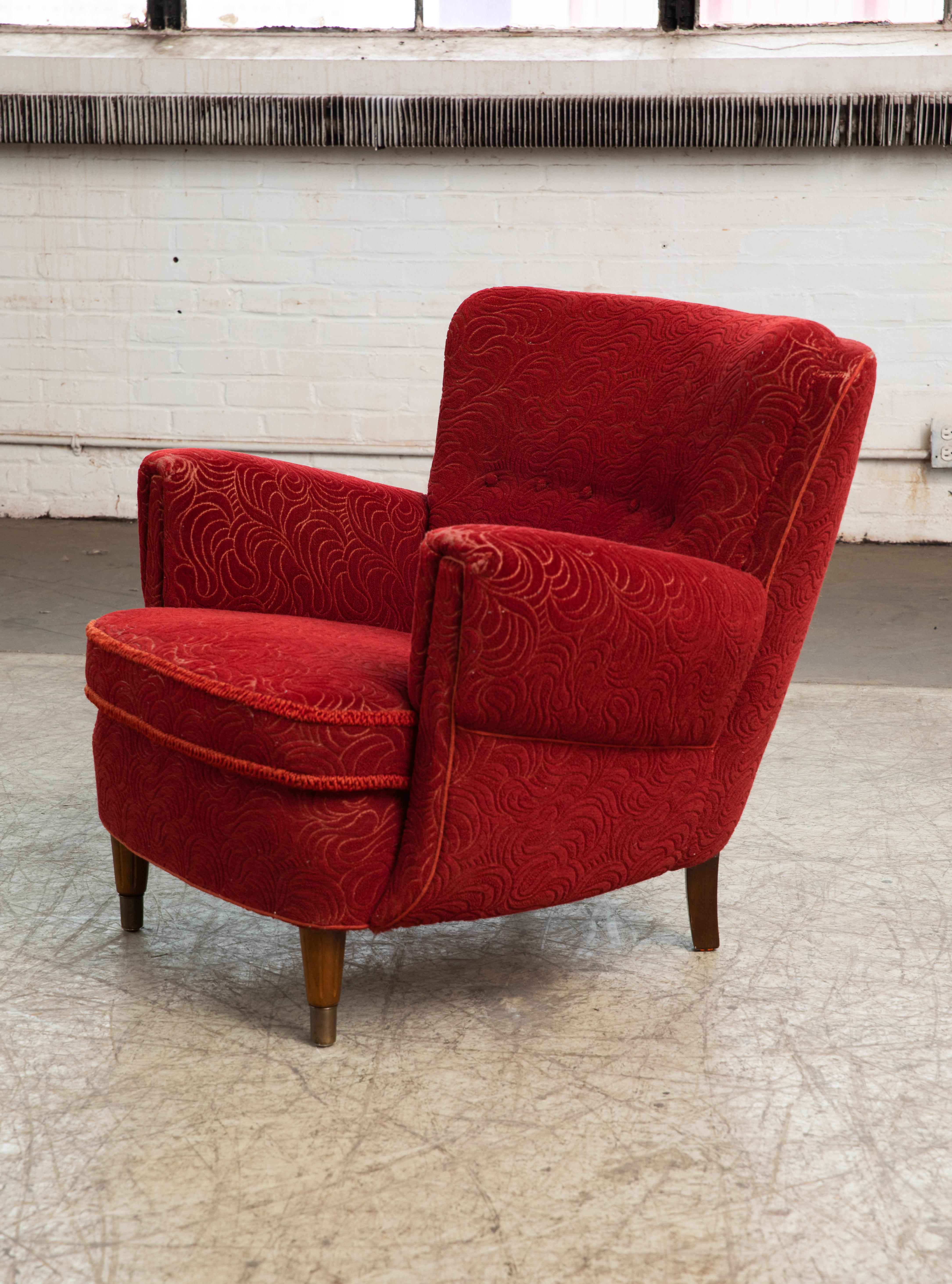 Pair of Danish 1950s Lounge Chairs in Red Mohair Attributed to Fritz Hansen 4