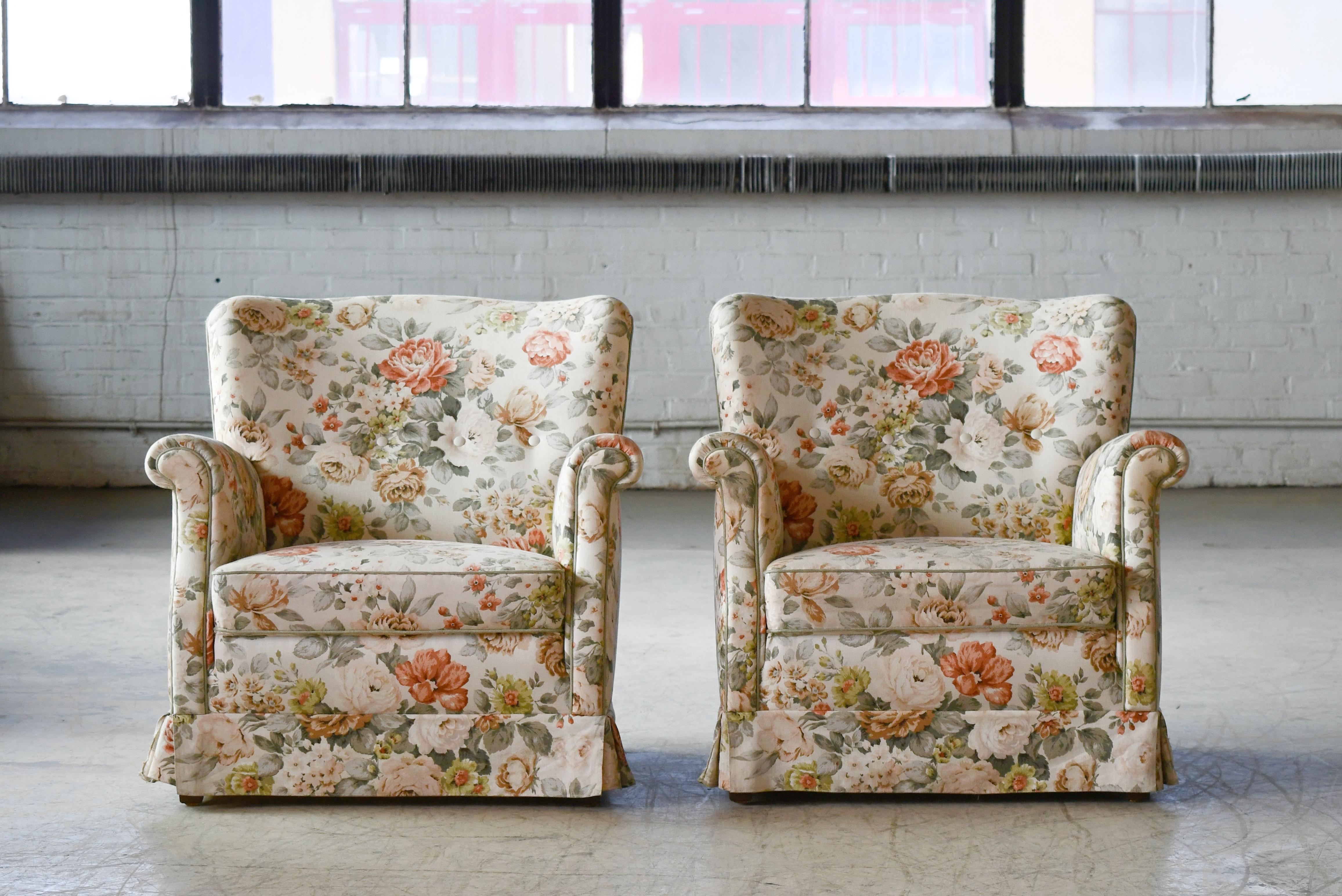 Mid-20th Century Pair of Danish 1950s Medium Size Lounge Chairs in Floral Fabric and Skirts For Sale
