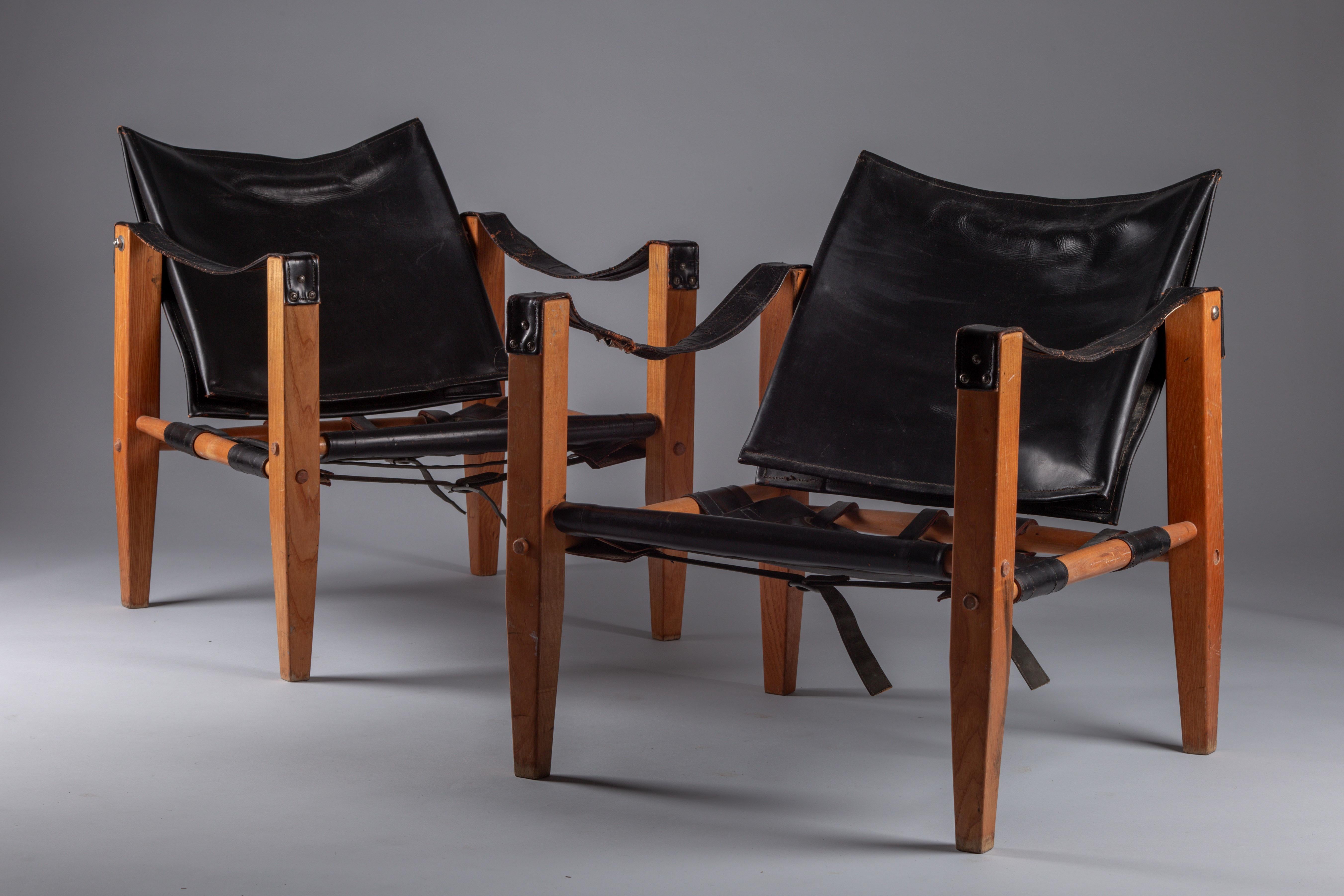 Cuir Paire de fauteuils safari danois en cuir noir des années 1960 en vente