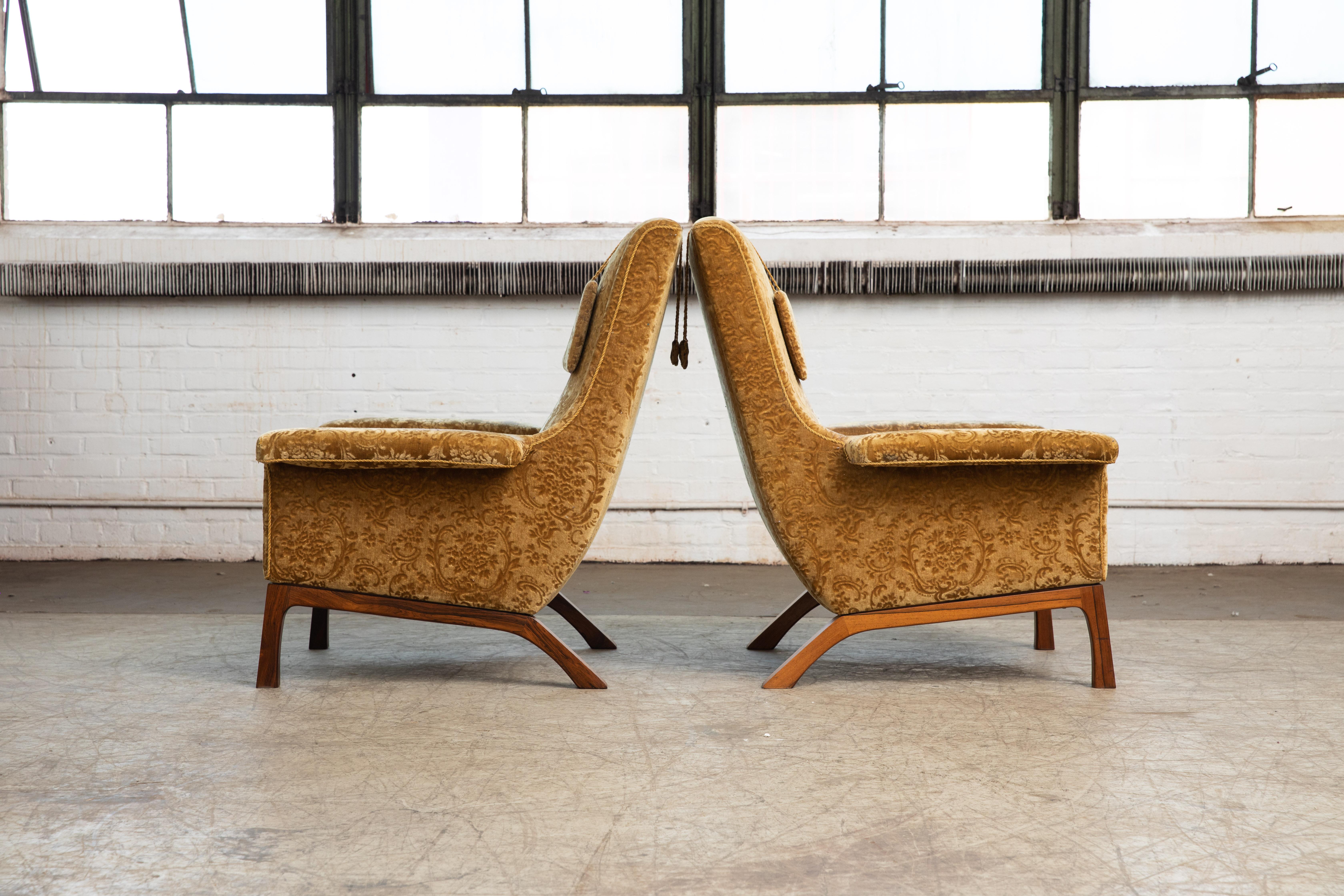 Pair of Danish 1960's DUX Style Lounge Chairs in Velvet and Rosewood In Good Condition In Bridgeport, CT