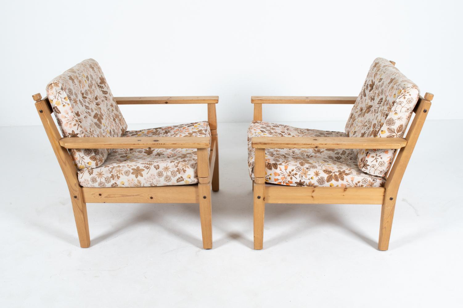 Pair of Danish 1970's Pine Lounge Chairs For Sale 1