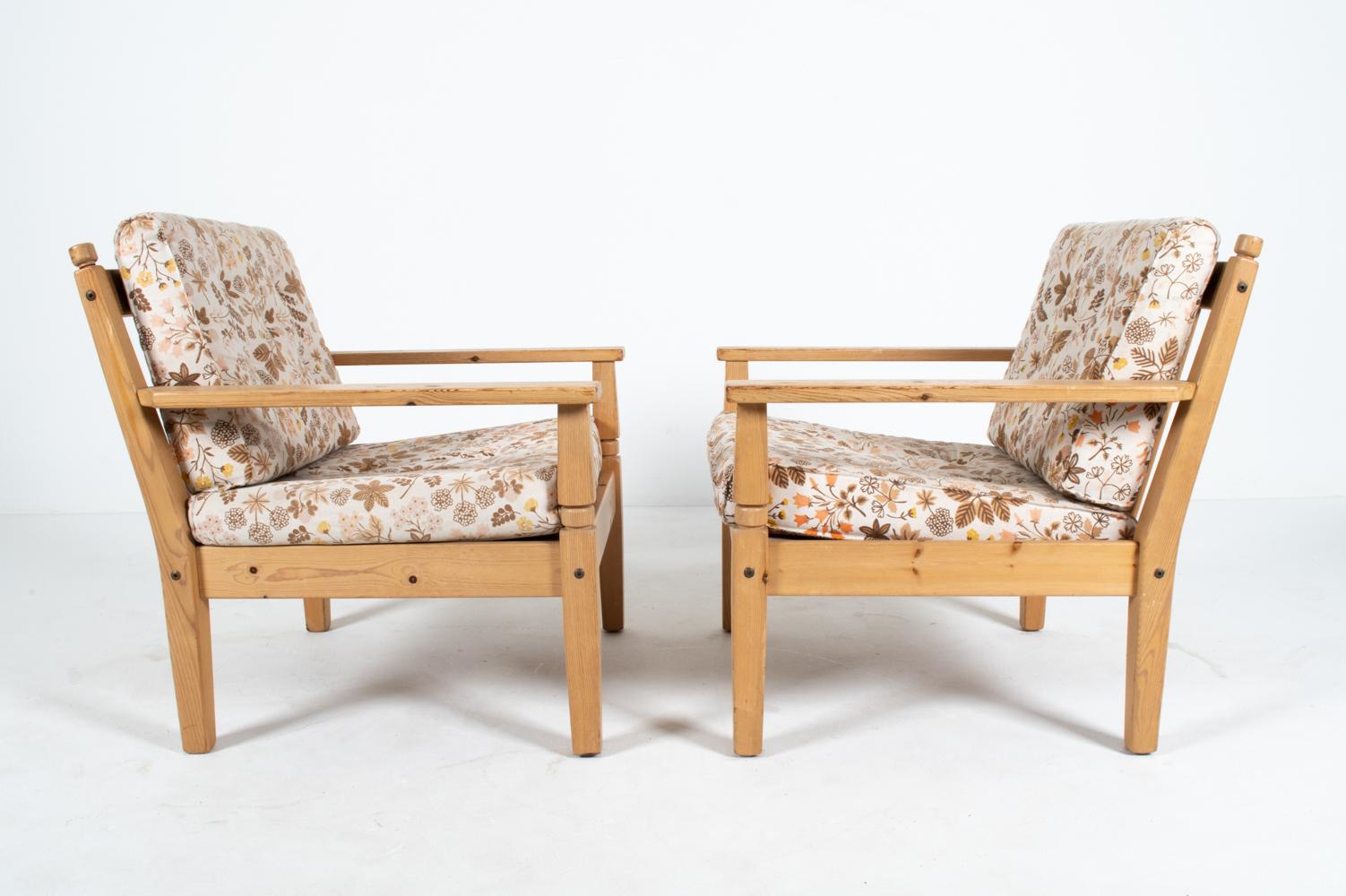 Pair of Danish 1970's Pine Lounge Chairs For Sale 2