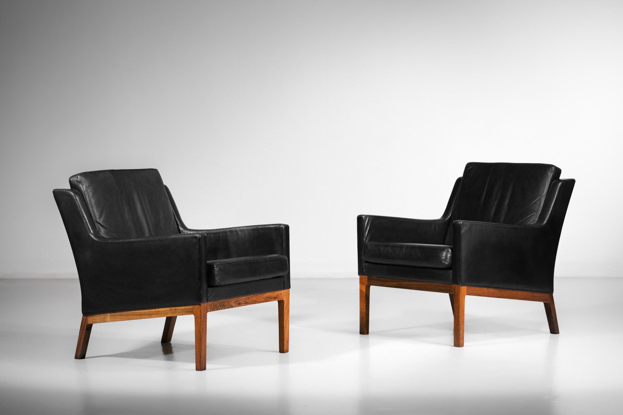 Late 20th Century Pair of Danish Armchair from the 70's in Black Leather Kai Lyngfeldt Larsen G123