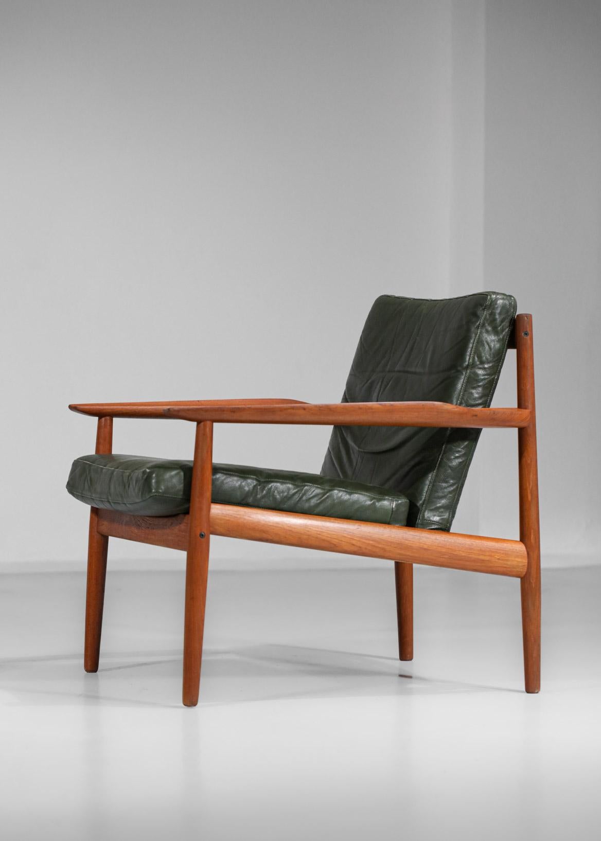 Leather Pair of Danish Armchairs by Designer Arne Vodder for Glostrup Scandinavian Teak