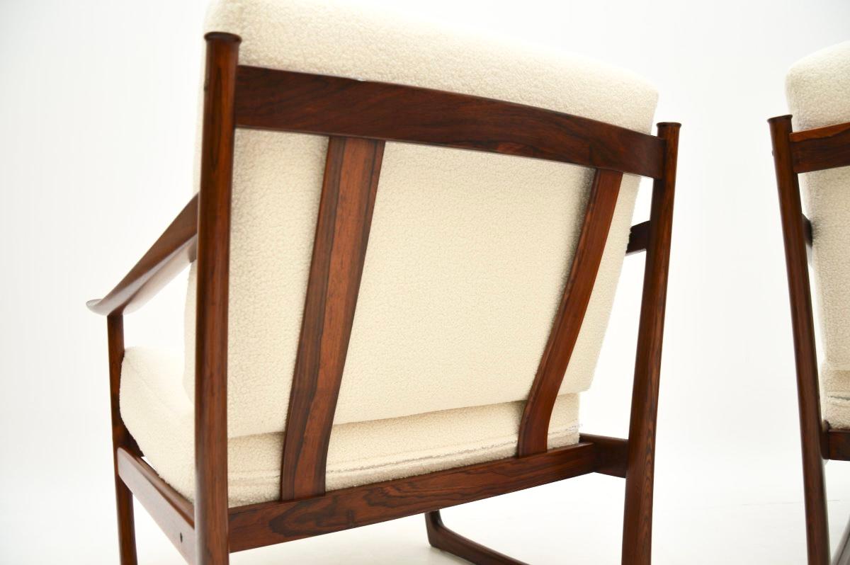 Mid-20th Century Pair of Danish Armchairs by Peter Hvidt and Orla Mølgaard-Nielsen For Sale