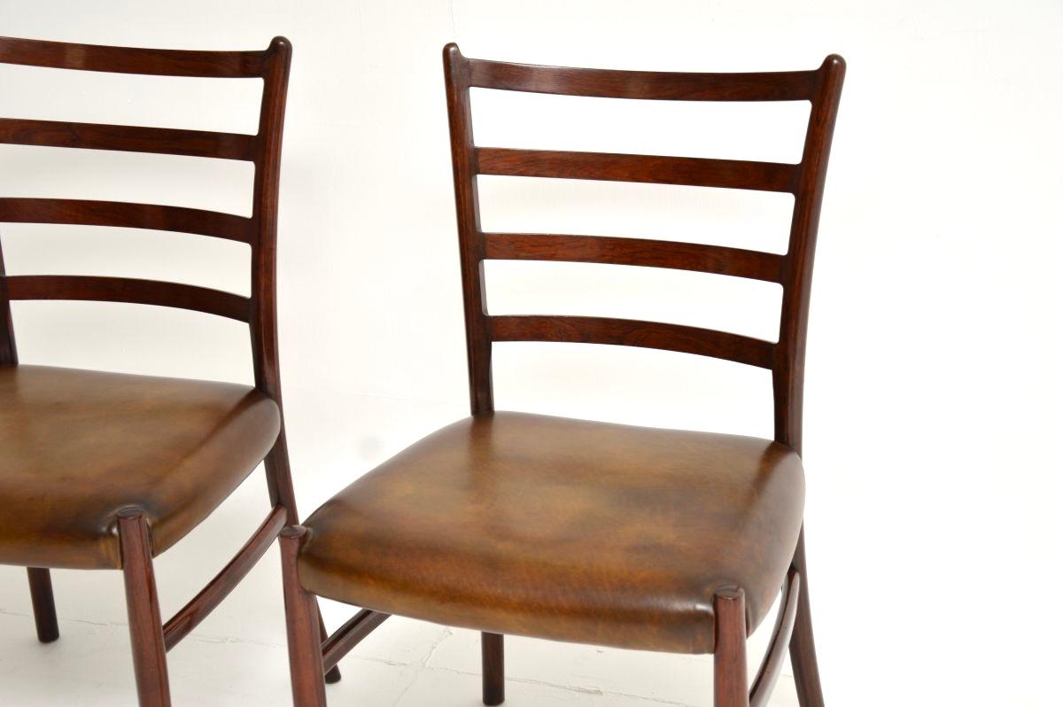 Cuir Paire de fauteuils danois Fauteuils par Johannes Andersen en vente