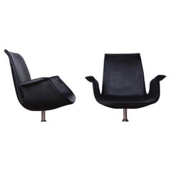 Paire de fauteuils danois en cuir et acier, modèle FK 6725 par Preben Fabricius